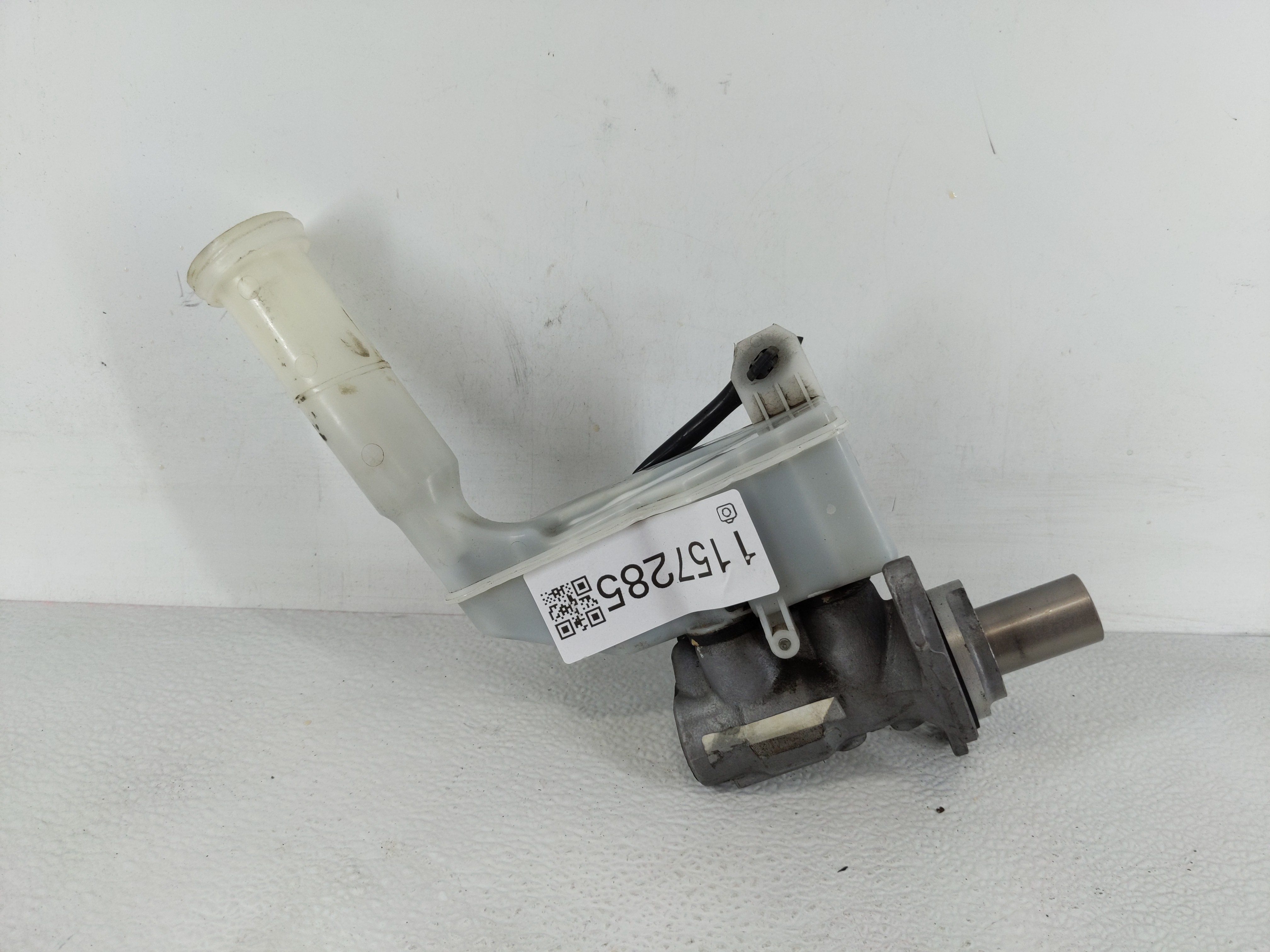 2013-2019 Nissan Sentra Brake Master Cylinder 1157285 - Oemusedautoparts1.com