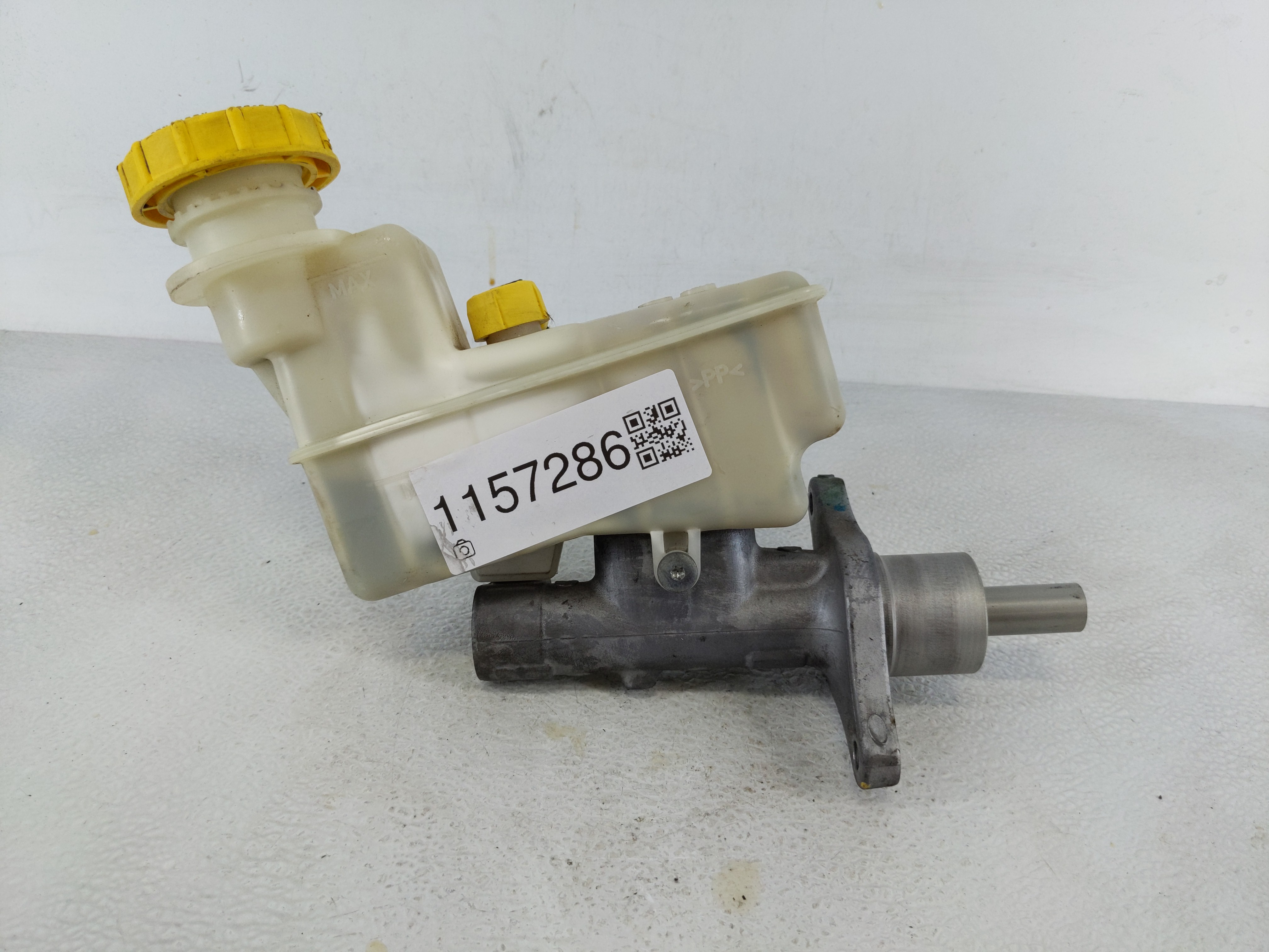 2013-2016 Dodge Dart Brake Master Cylinder 1157286 - Oemusedautoparts1.com