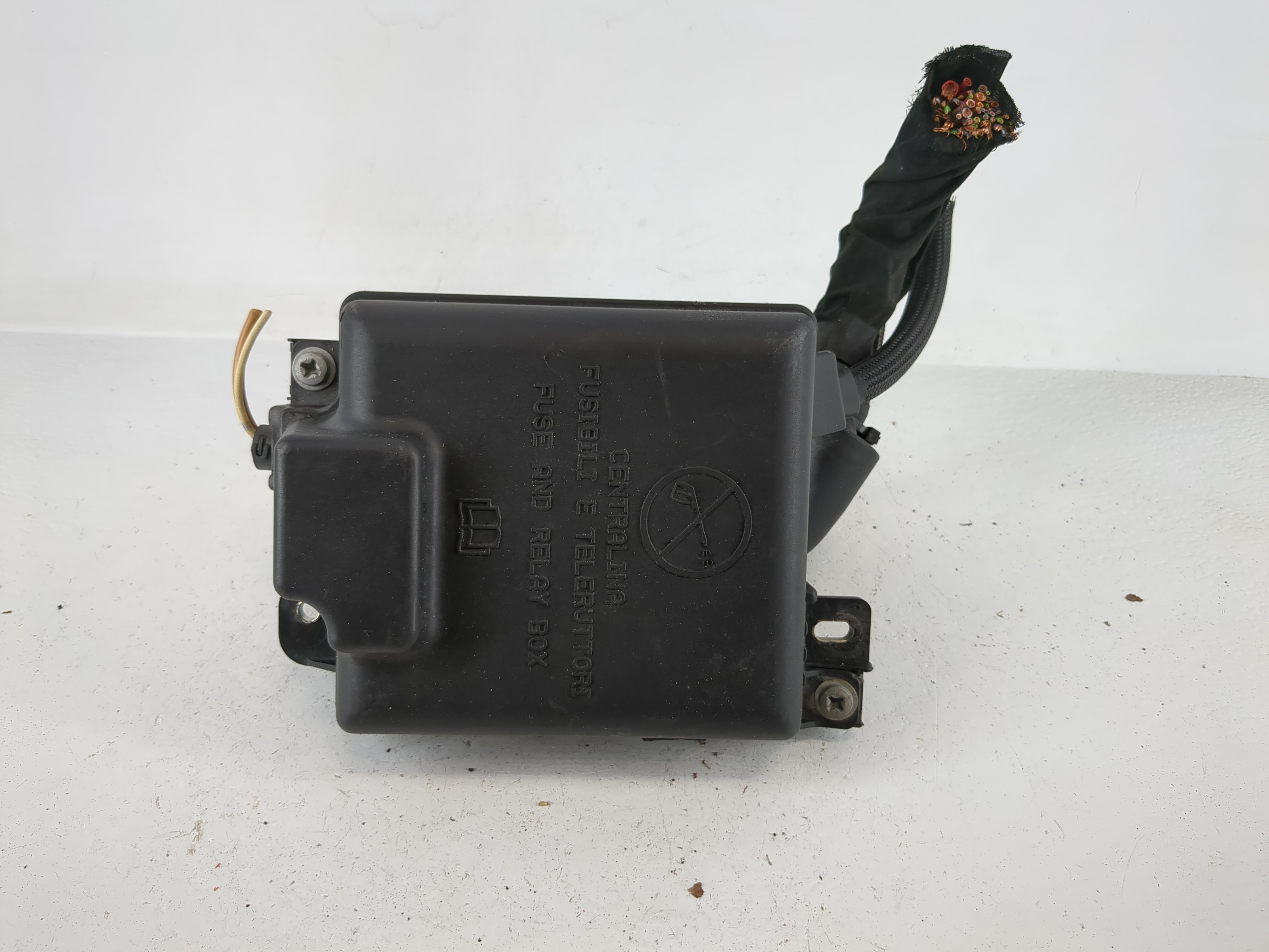 Picture of 2015-2022 Ram Promaster City Fusebox Fuse Box Relay Module 51839437 1157309