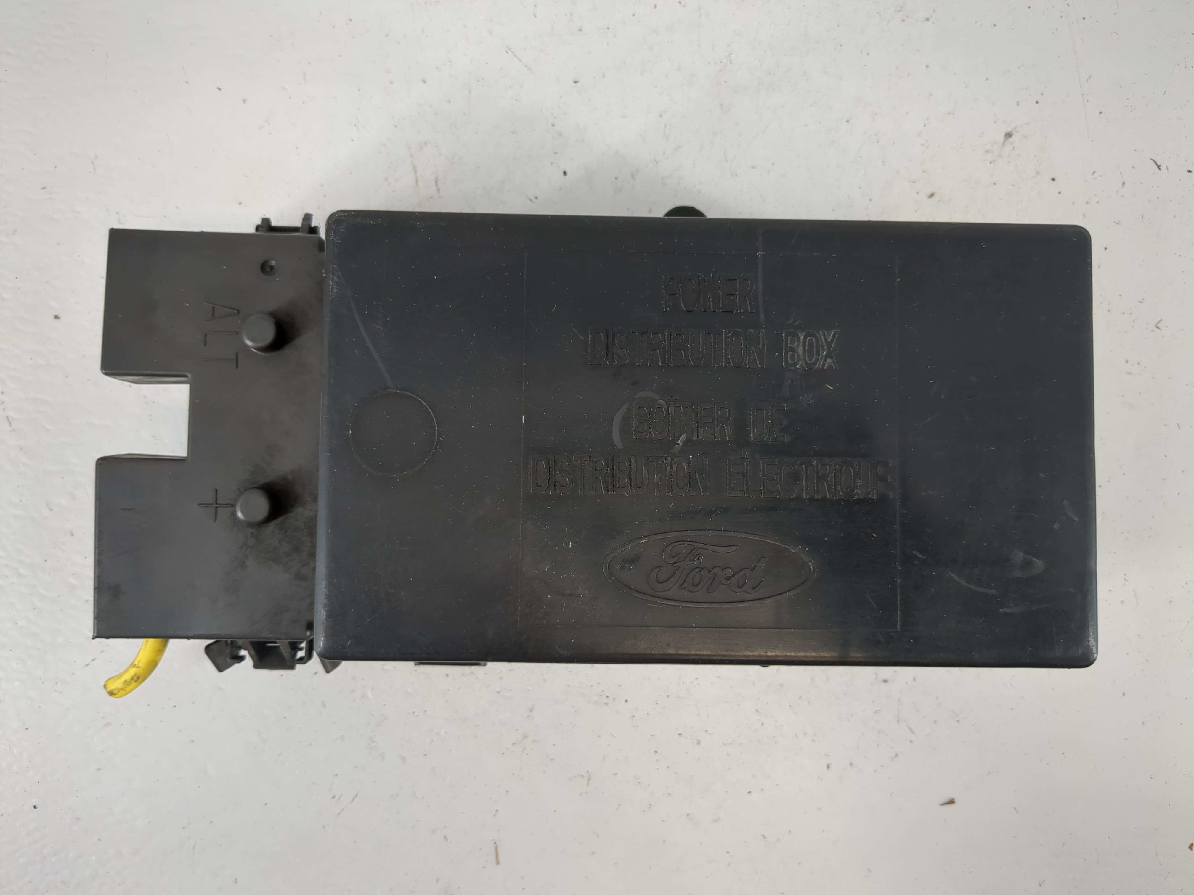 2005-2008 Ford E-150 Fusebox Fuse Box Relay Module F7ub-14a003-ab 1157314 - Oemusedautoparts1.com