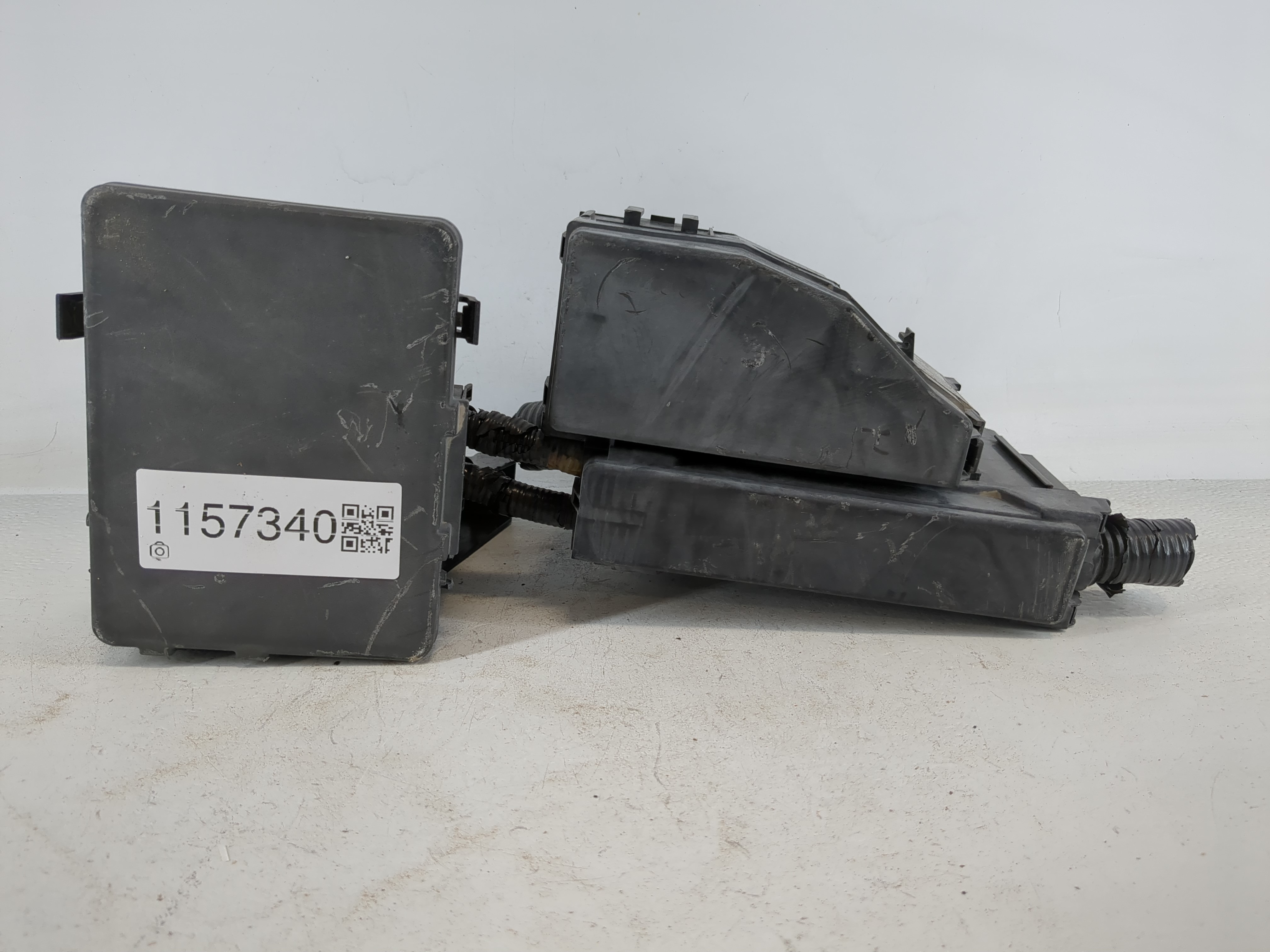 2013-2013 Nissan Pathfinder Fusebox Fuse Box Relay Module 1157340 - Oemusedautoparts1.com