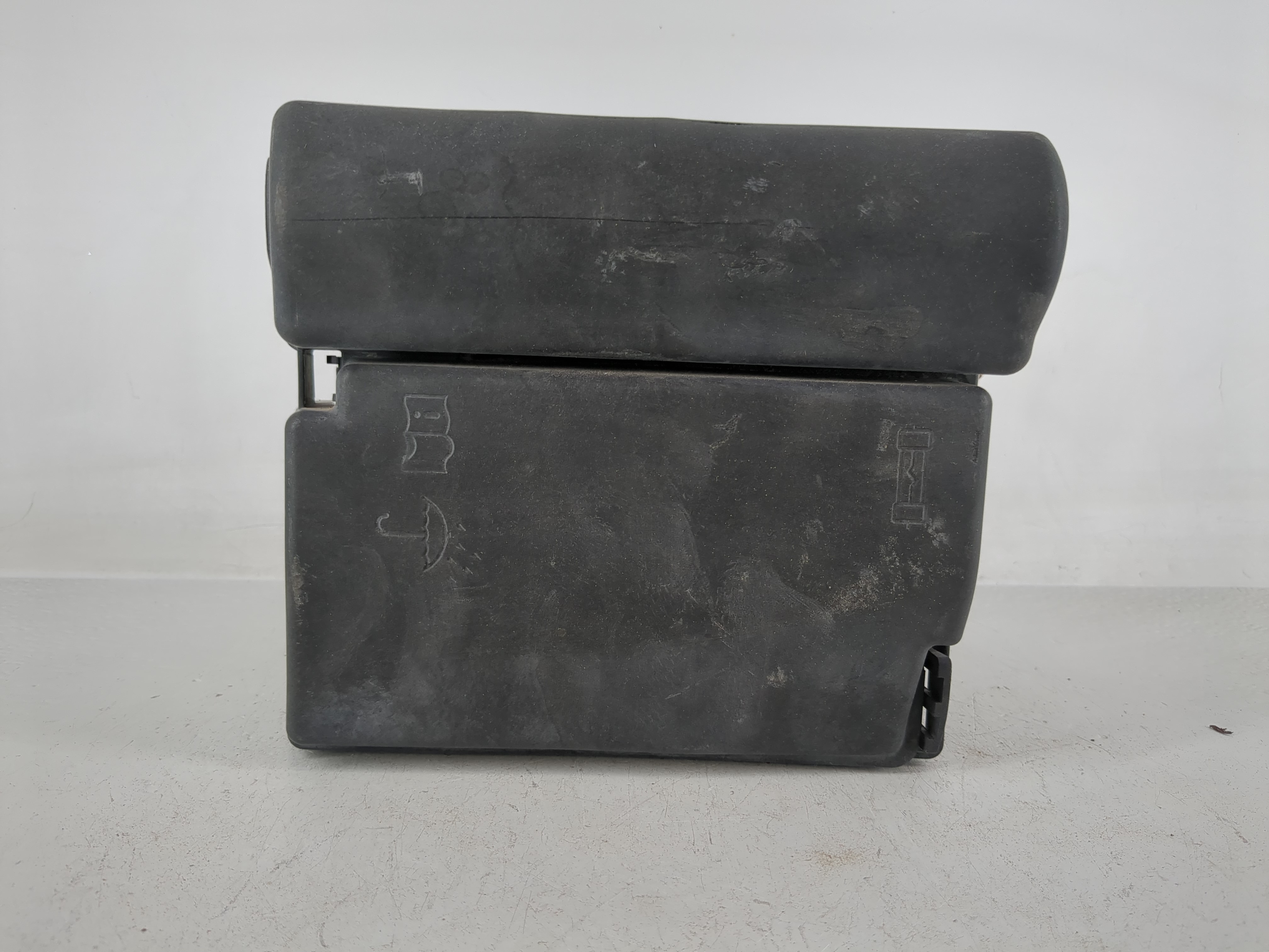 2012-2020 Volkswagen Passat Fusebox Fuse Box Relay Module 5c0 937 132 A 1157346 - Oemusedautoparts1.com