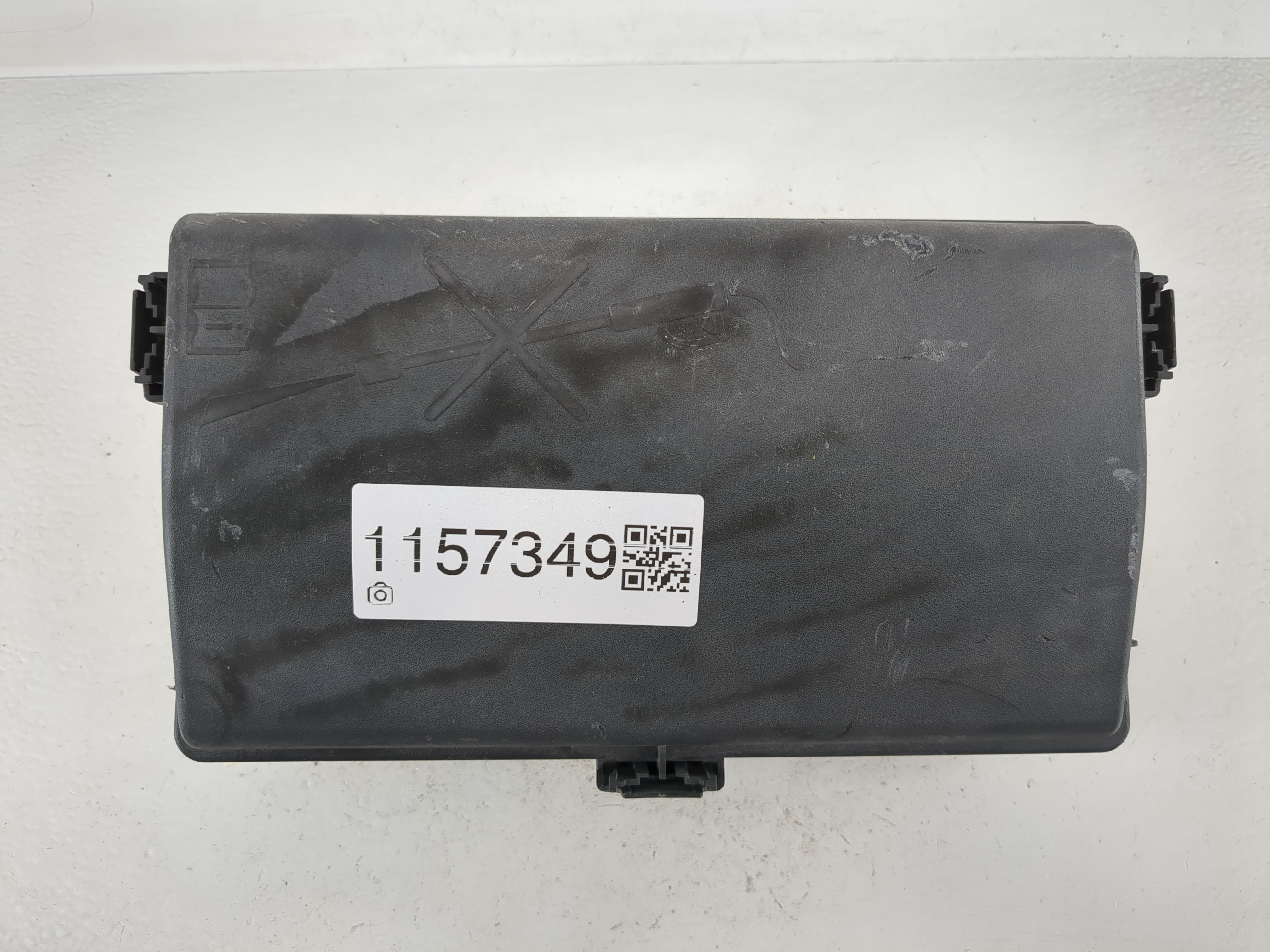 Picture of 2015-2016 Chevrolet Cruze Fusebox Fuse Box Relay Module 94552220 1157349