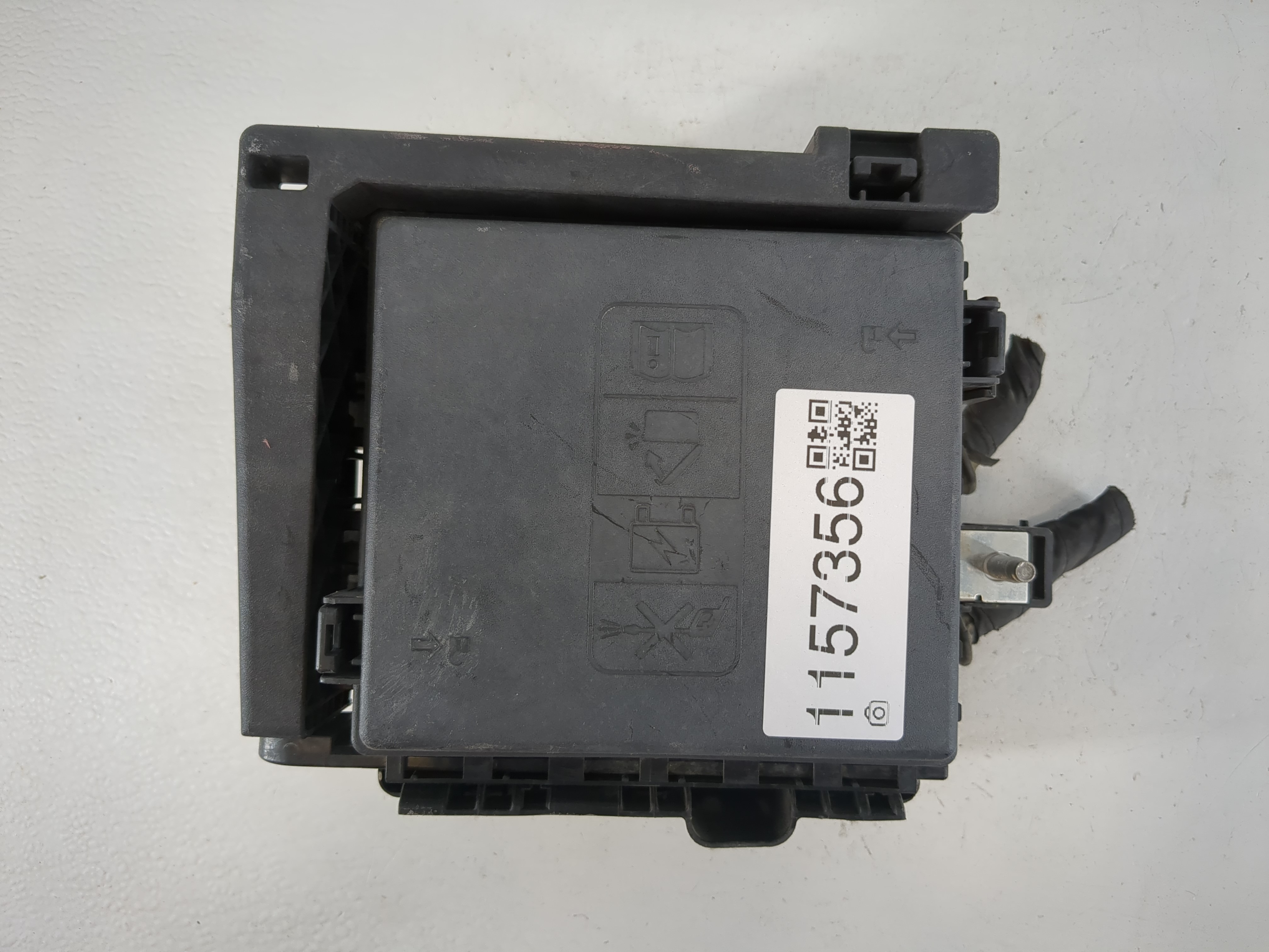 Picture of 2020-2021 Chevrolet Blazer Fusebox Fuse Box Relay Module 7171-4521-30 1157356