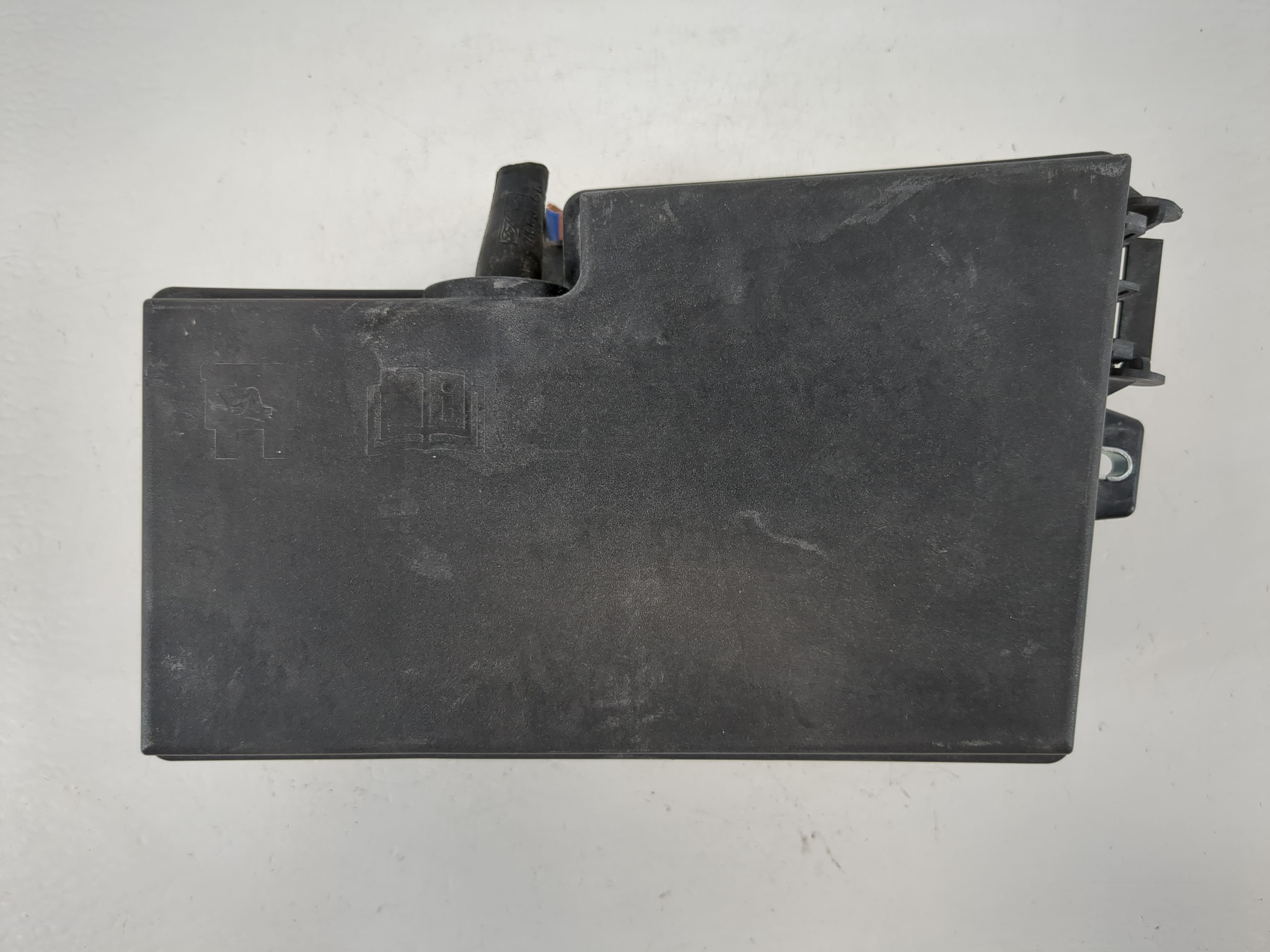2016-2016 Ford Focus Fusebox Fuse Box Relay Module Av6t-14a067-ad 1157391 - Oemusedautoparts1.com