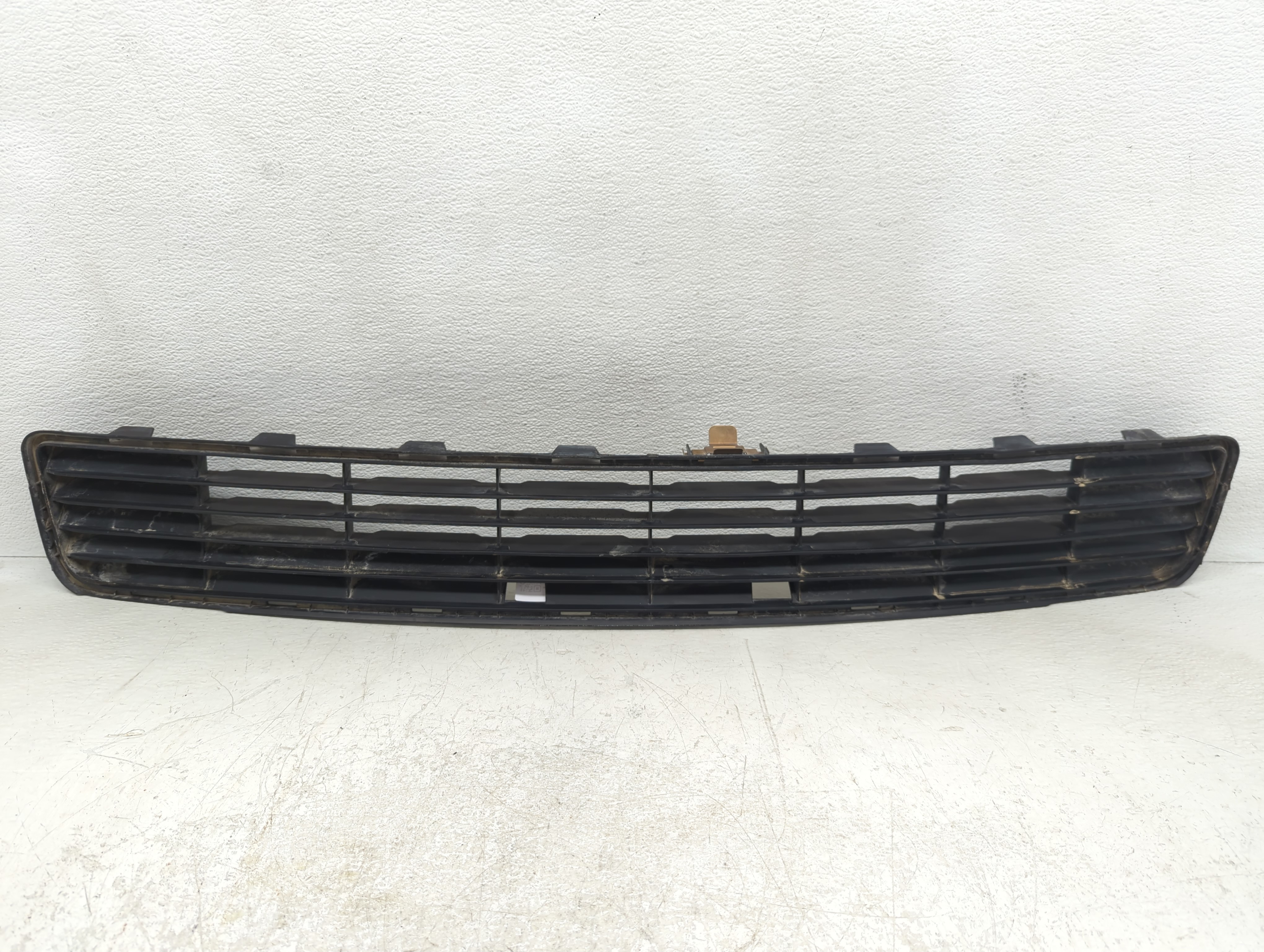 Picture of 2010-2011 Toyota Camry Front Grille Bumper Not Included 1157432