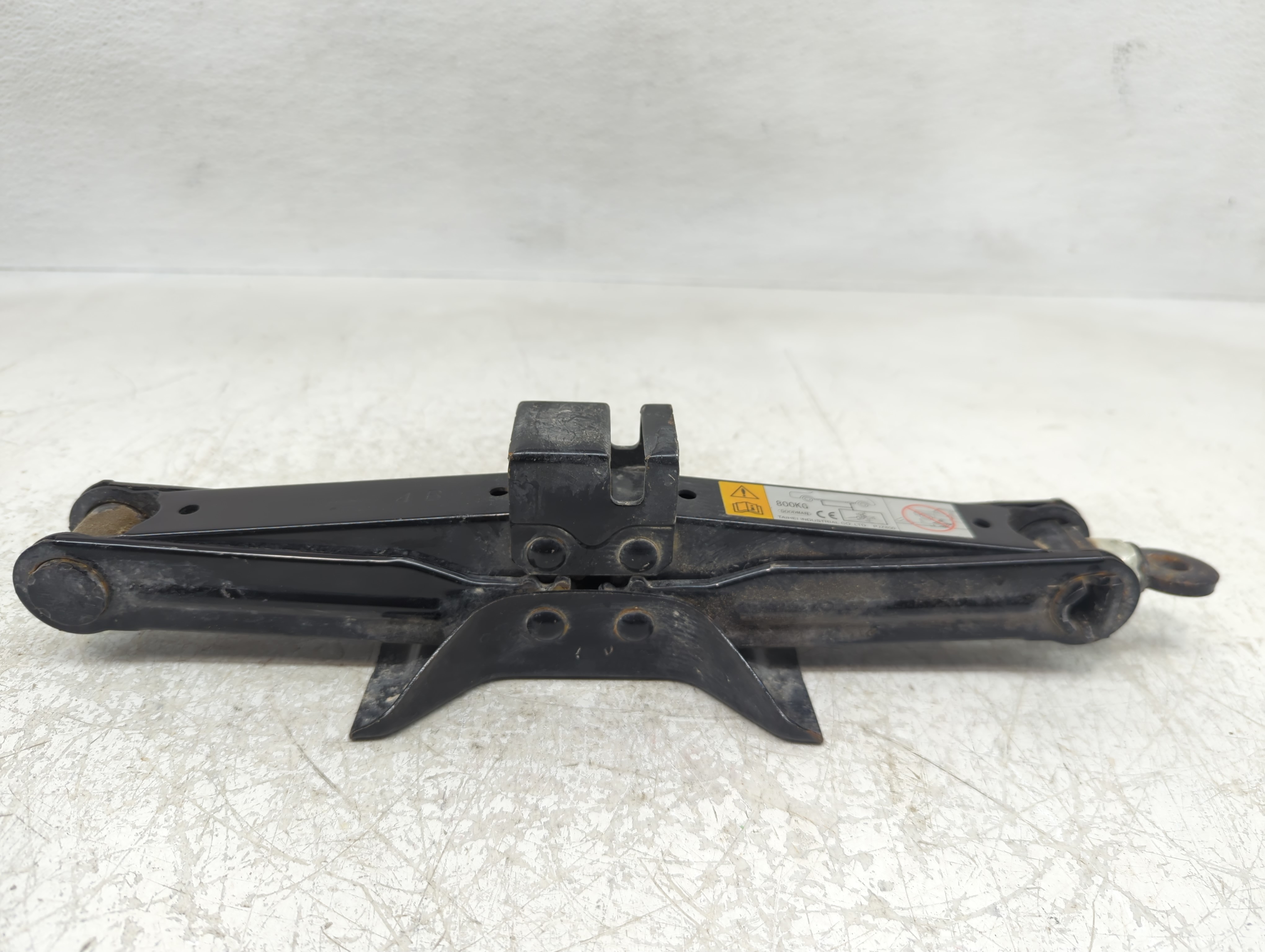 2015 Mazda 6 Spare Scissor Car Jack 1157440 - Oemusedautoparts1.com