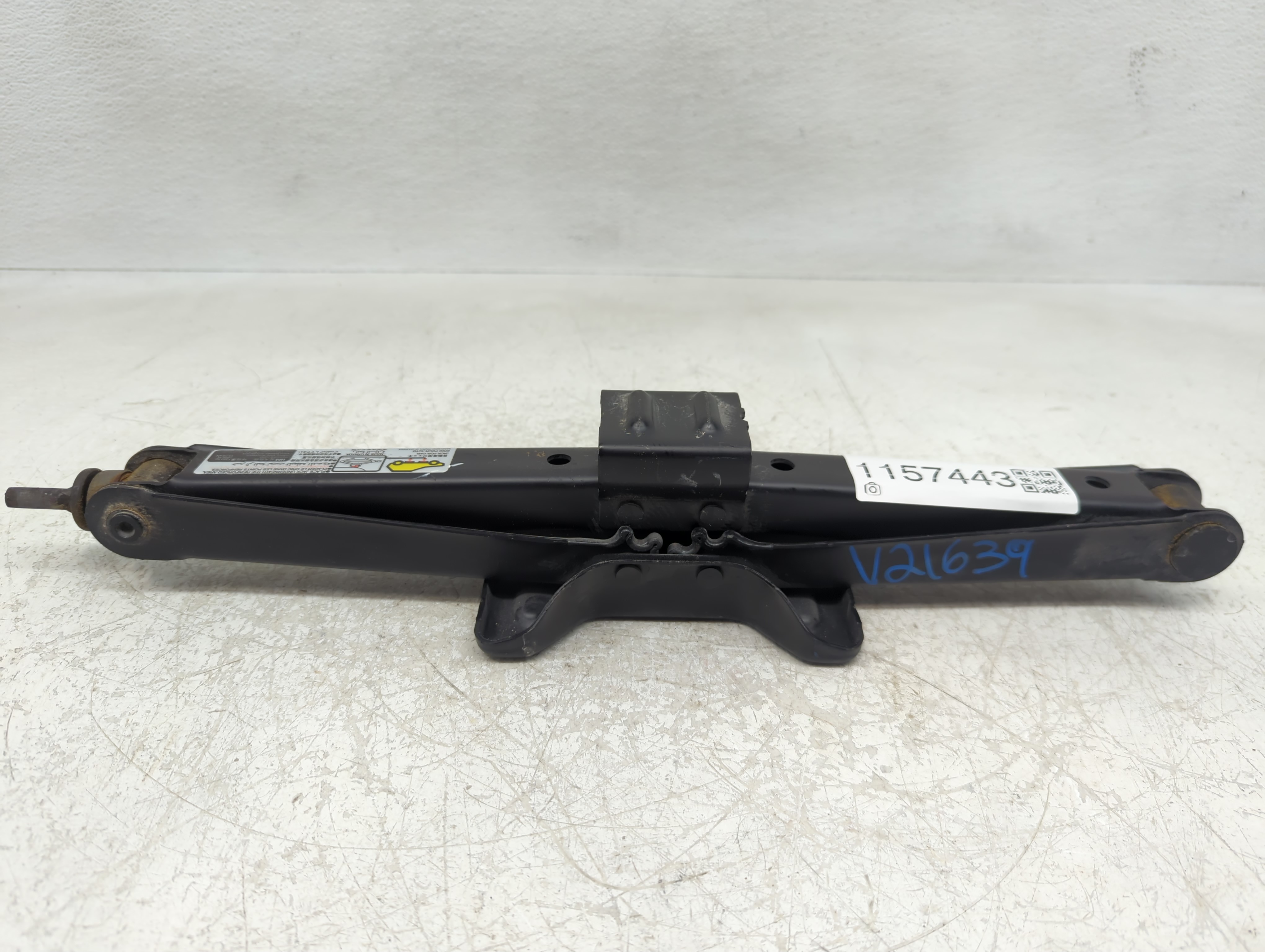 2012 Honda Cr-v Spare Scissor Car Jack 1157443 - Oemusedautoparts1.com
