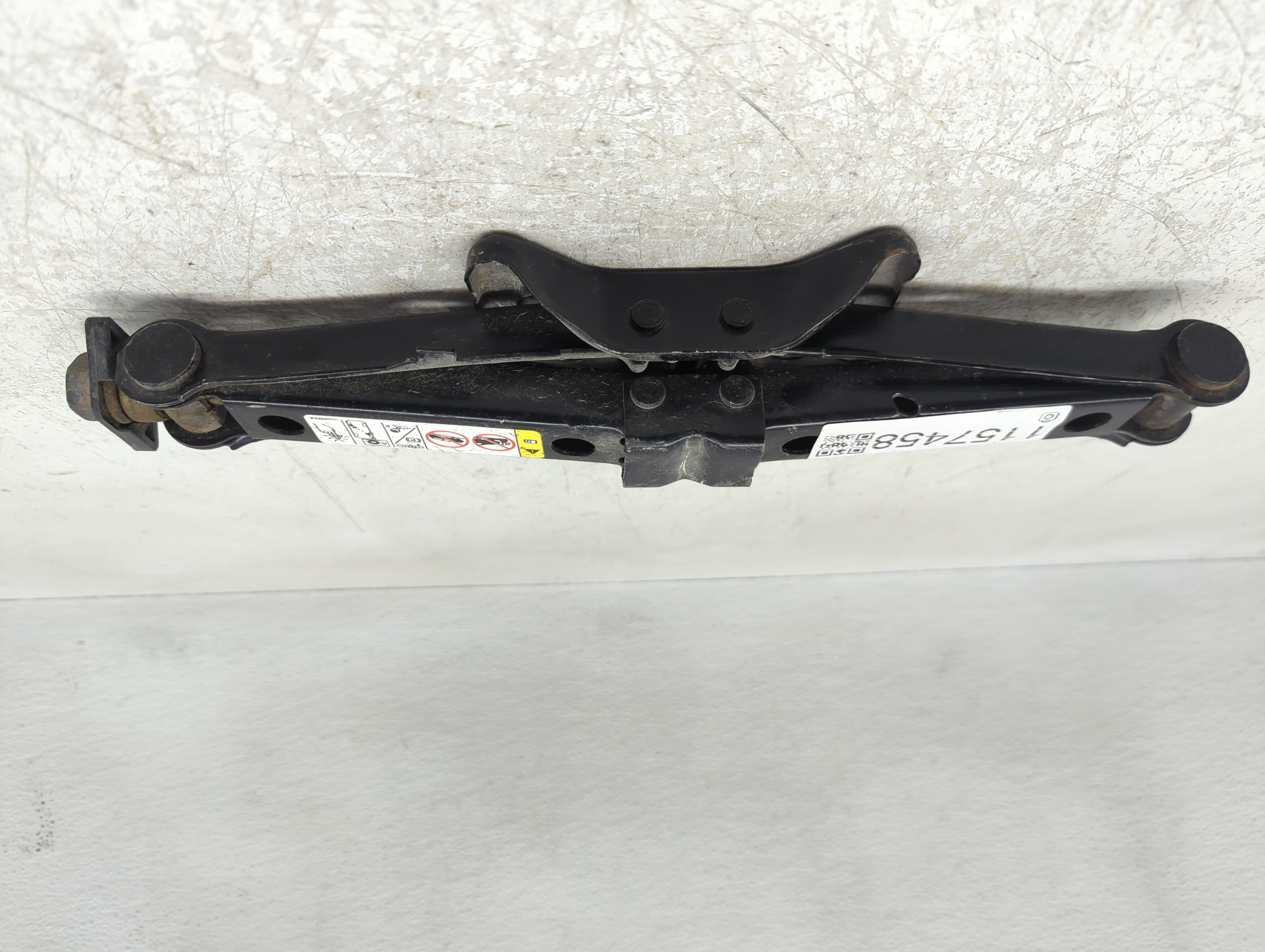 2014 Dodge Charger Spare Scissor Car Jack 1157458 - Oemusedautoparts1.com