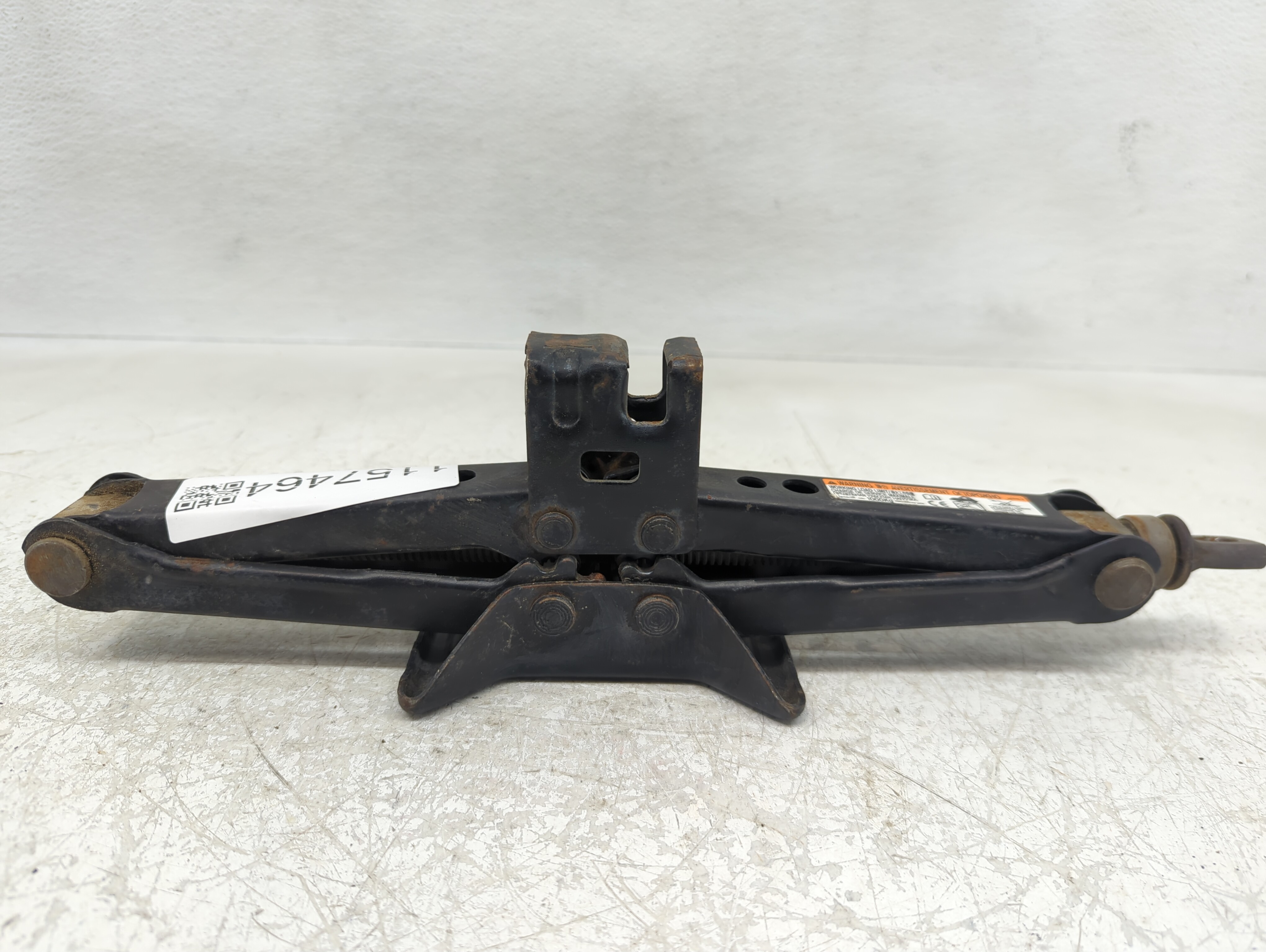2018 Toyota Corolla Spare Scissor Car Jack 1157464 - Oemusedautoparts1.com