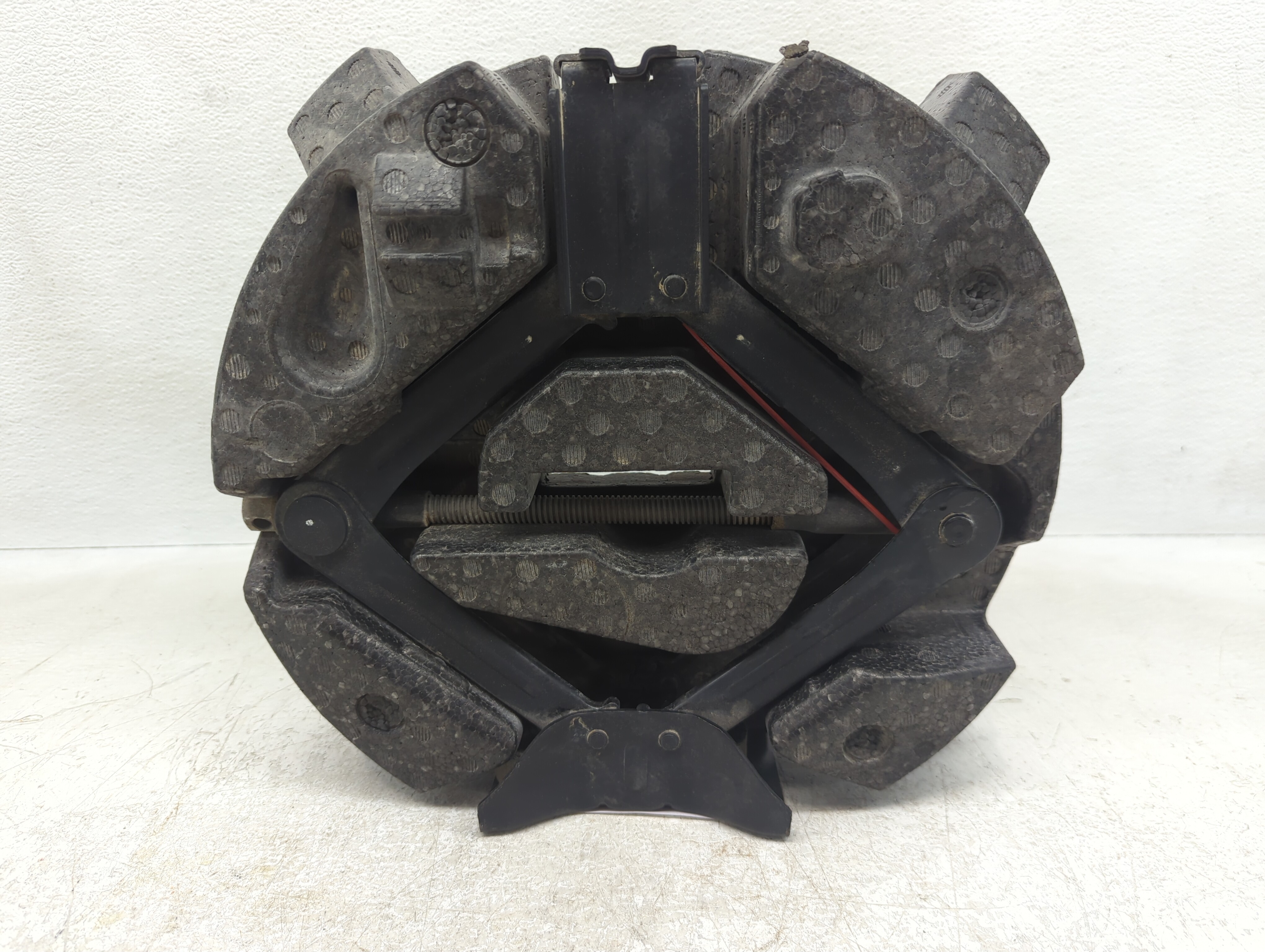 2013 Ford Escape Spare Scissor Car Jack 1157471 - Oemusedautoparts1.com