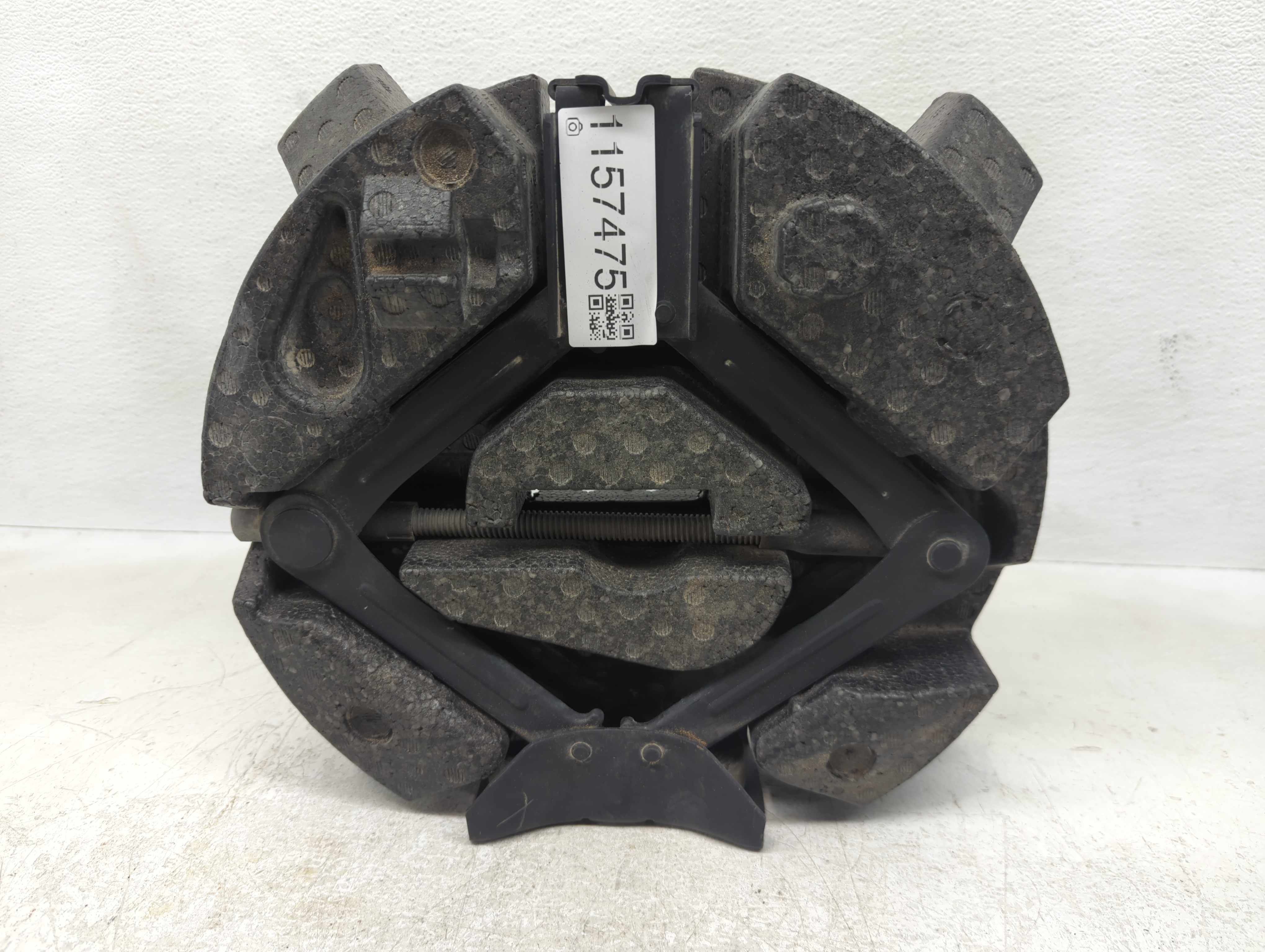 2017 Ford Escape Spare Scissor Car Jack 1157475 - Oemusedautoparts1.com