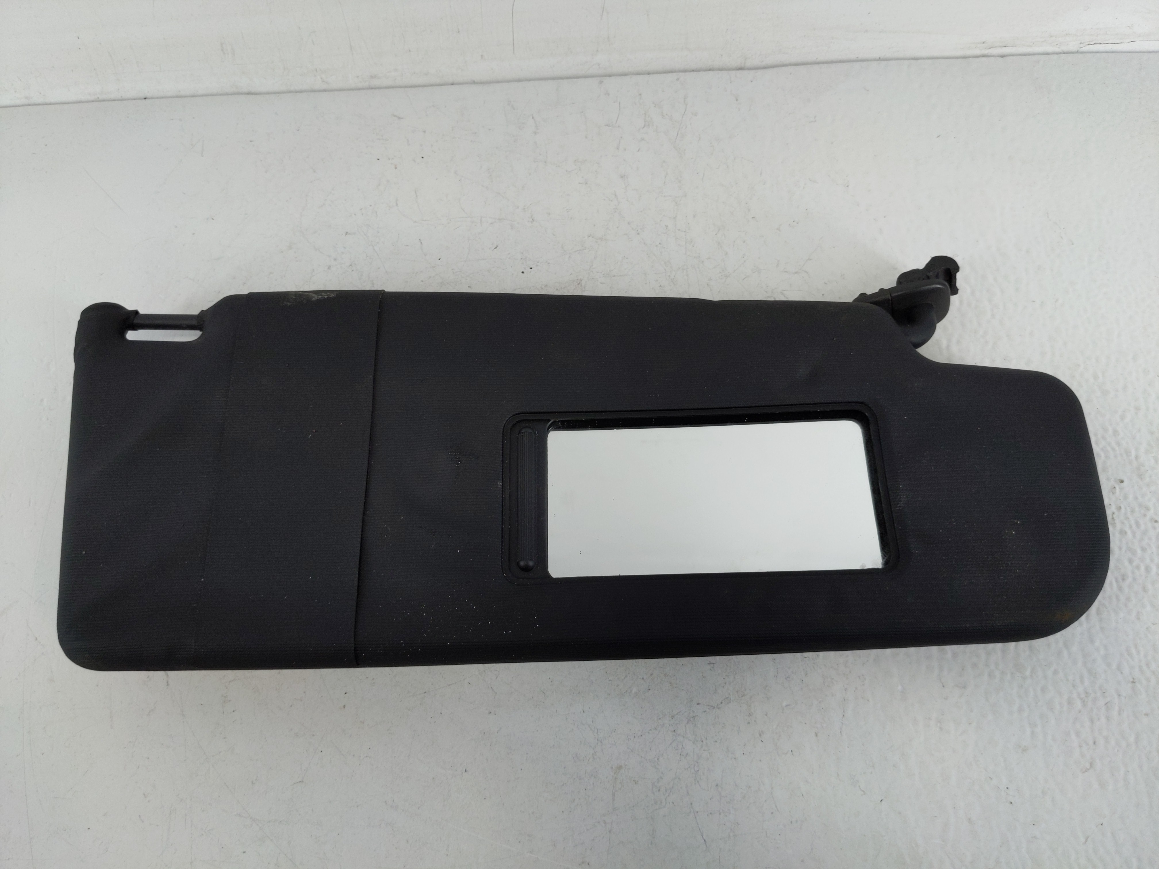 2012-2019 Volkswagen Beetle Passenger Sun Visor Mirror Right Sunvisor 1157483 - Oemusedautoparts1.com