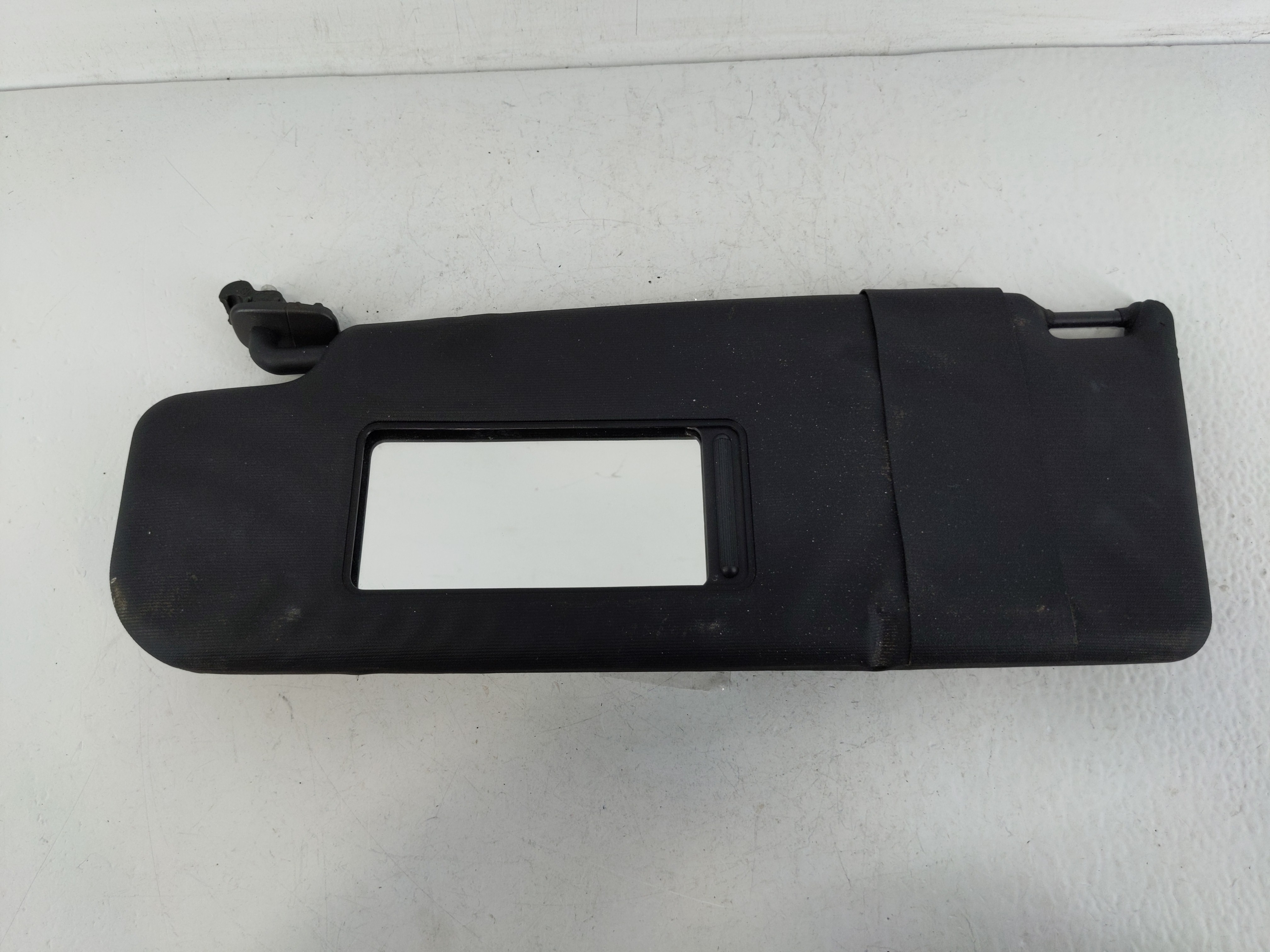 2012-2019 Volkswagen Beetle Driver Sun Visor Mirror Left Sunvisor Black 1157484 - Oemusedautoparts1.com