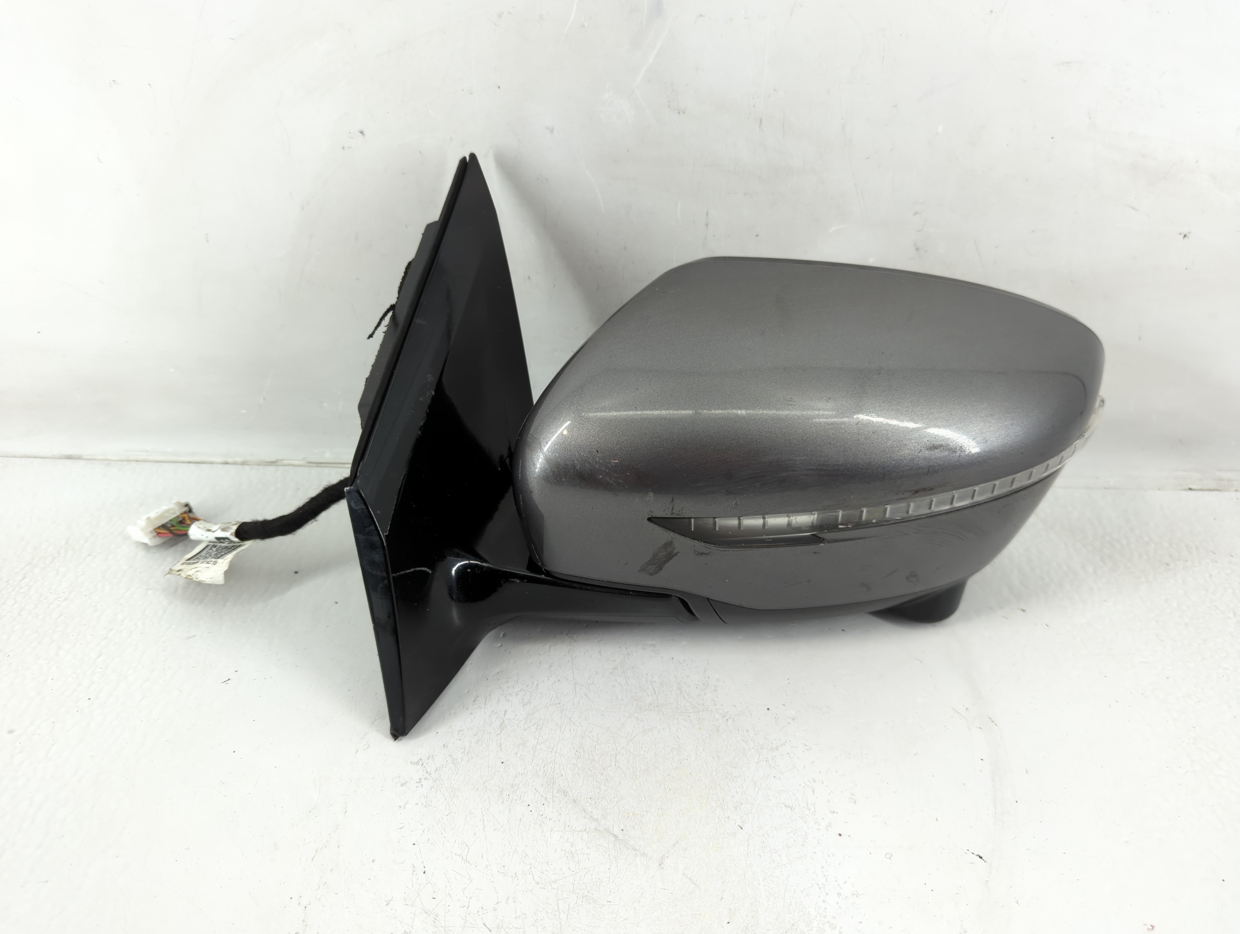 2015-2016 Nissan Murano Driver Left Side View Power Door Mirror Gray 1157496 - Oemusedautoparts1.com