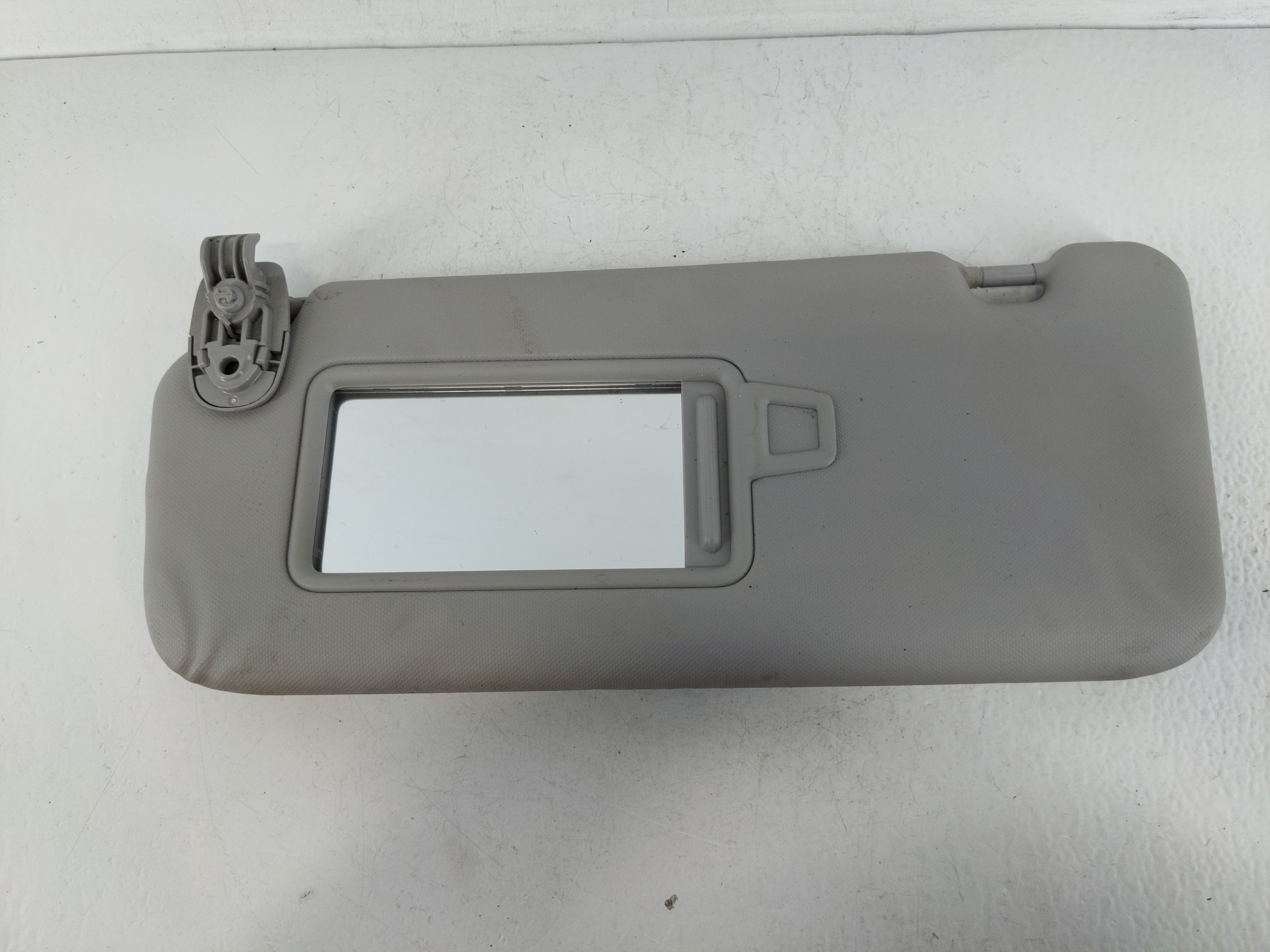 2018-2021 Hyundai Kona Driver Sun Visor Mirror Left Sunvisor Grey 1157508 - Oemusedautoparts1.com