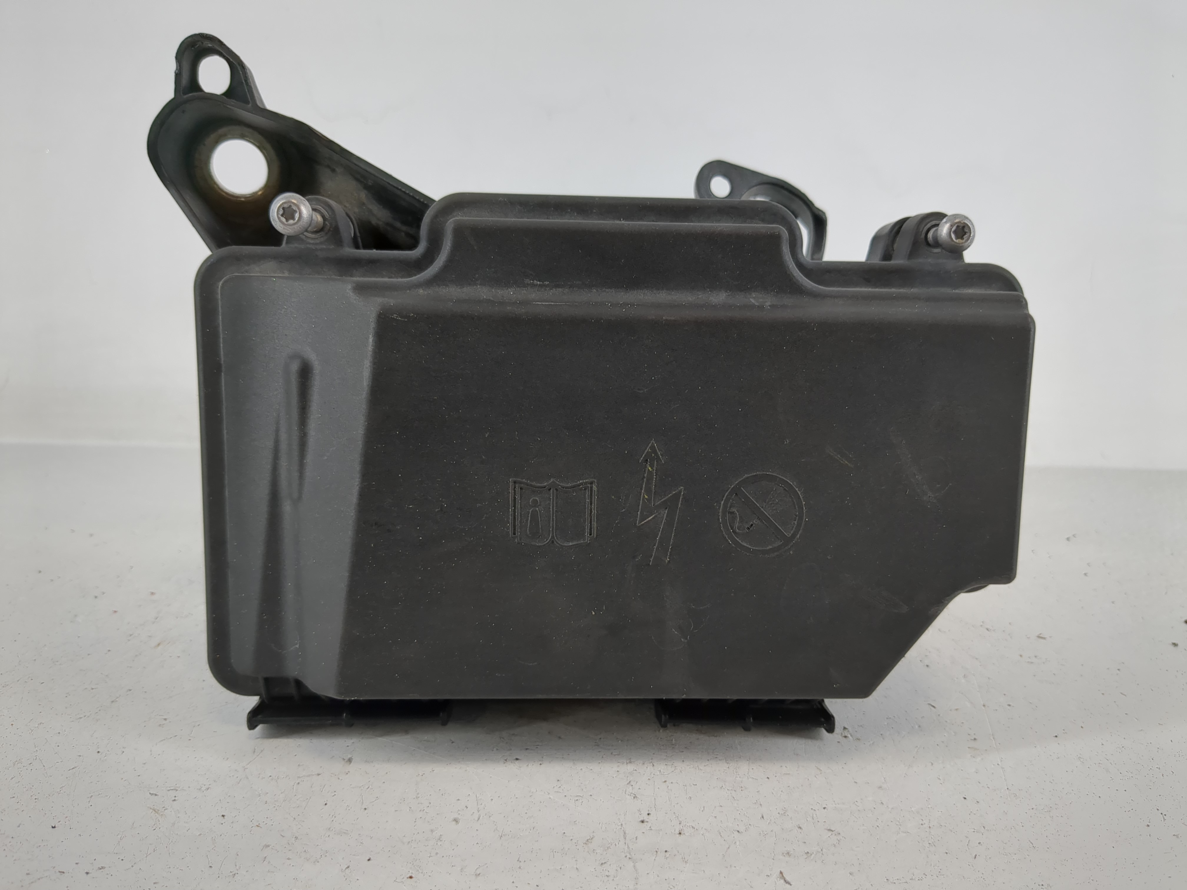 2015-2017 Mercedes-benz C300 Fusebox Fuse Box Relay Module 1157512 - Oemusedautoparts1.com