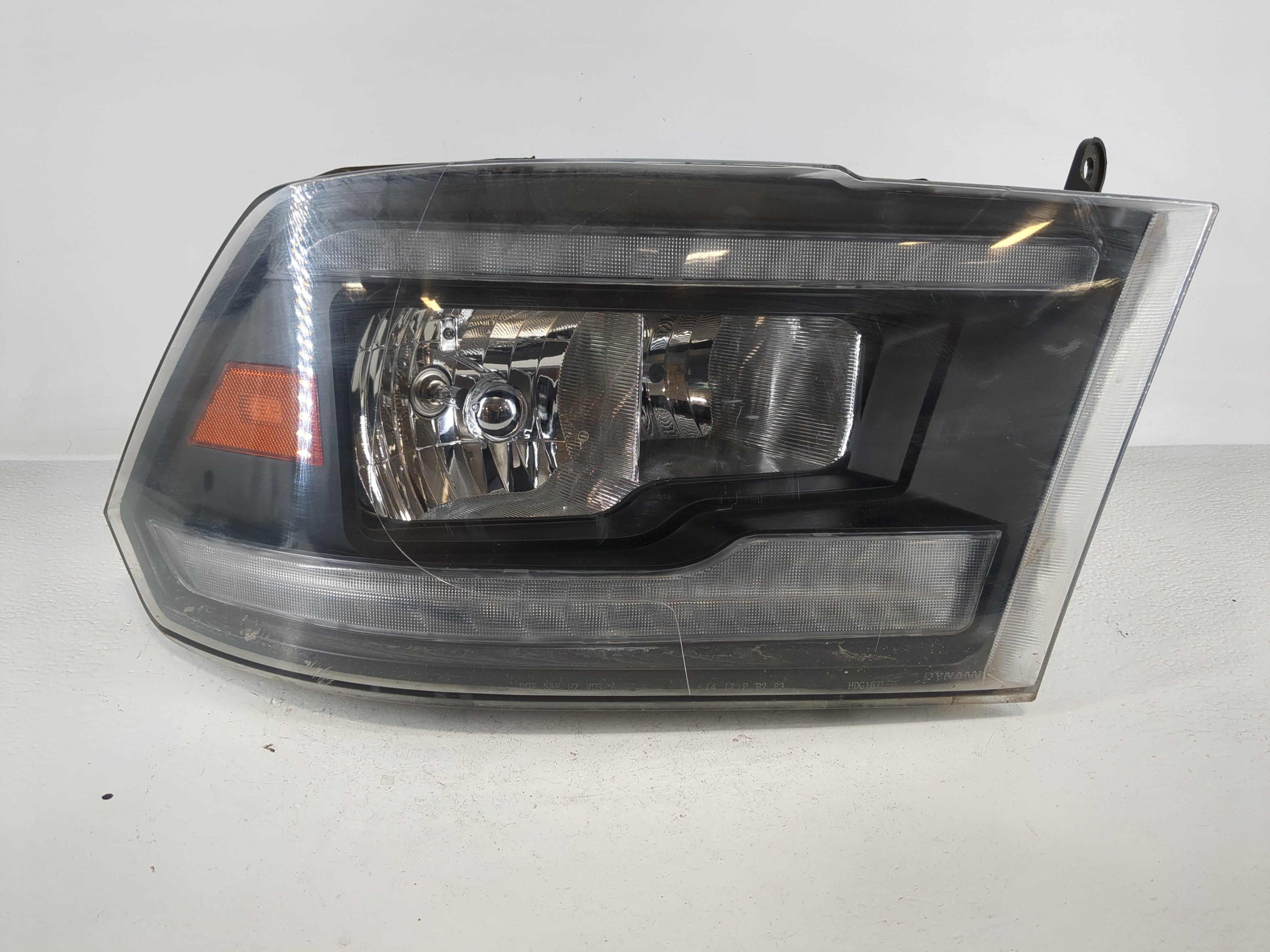 Dodge Ram 1500 Passenger Right Oem Head Light Headlight Lamp 1157522 - Oemusedautoparts1.com