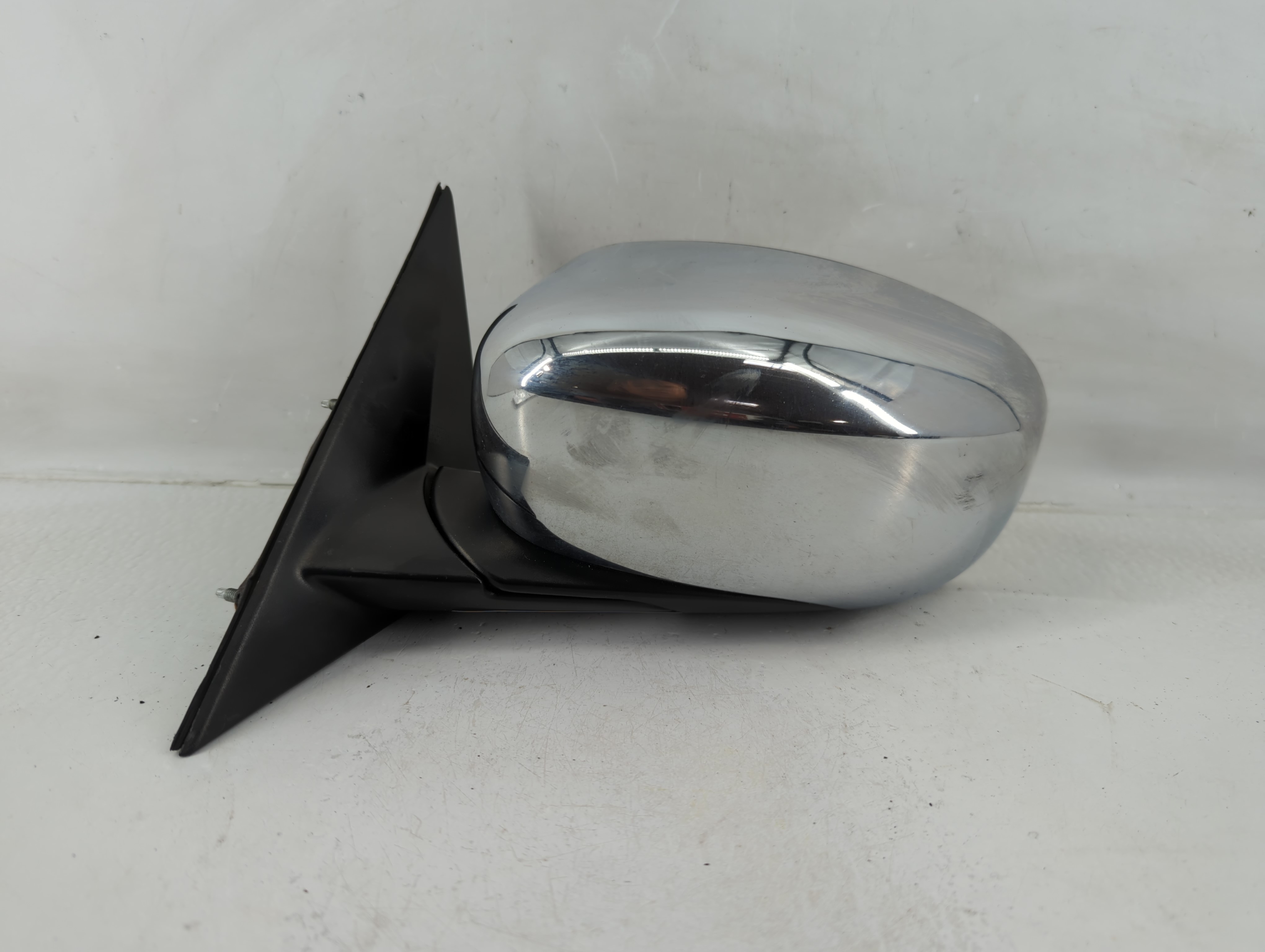 2005-2010 Chrysler 300 Driver Left Side View Power Door Mirror Chrome 1157543 - Oemusedautoparts1.com
