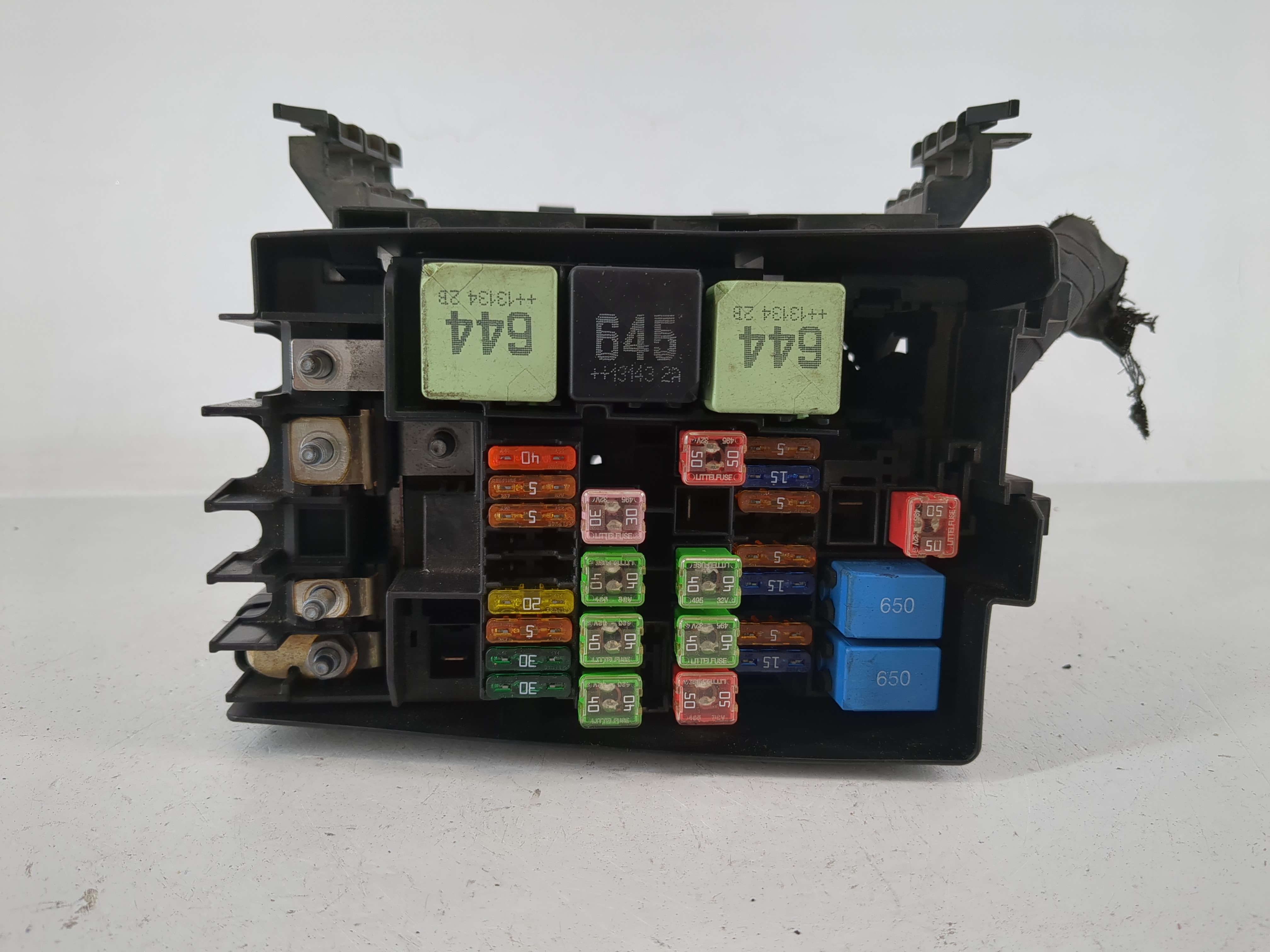 2012-2020 Volkswagen Passat Fusebox Fuse Box Relay Module 1157610 - Oemusedautoparts1.com
