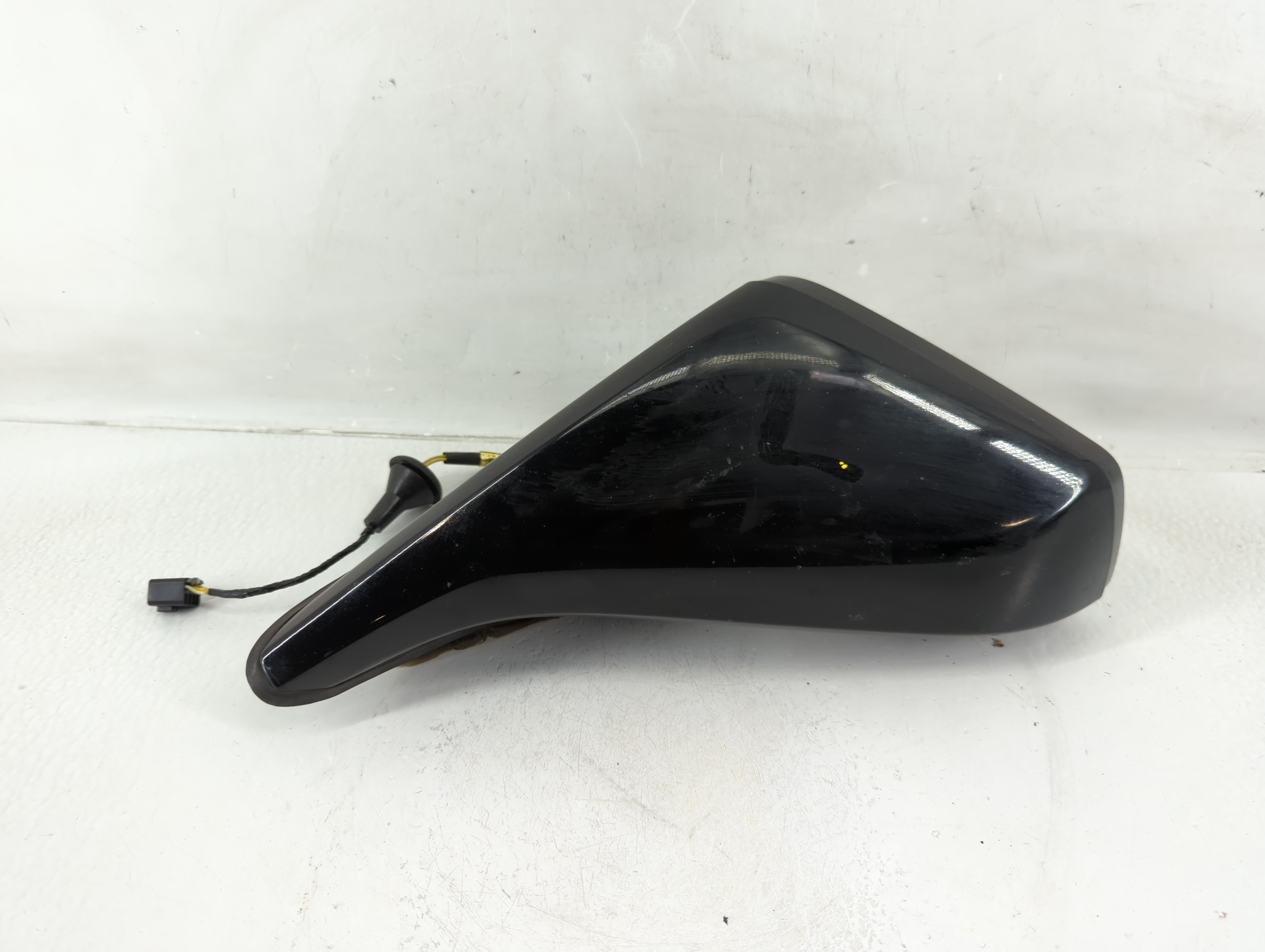 Picture of 2010-2015 Chevrolet Camaro Driver Left Side View Power Door Mirror Black 1157628