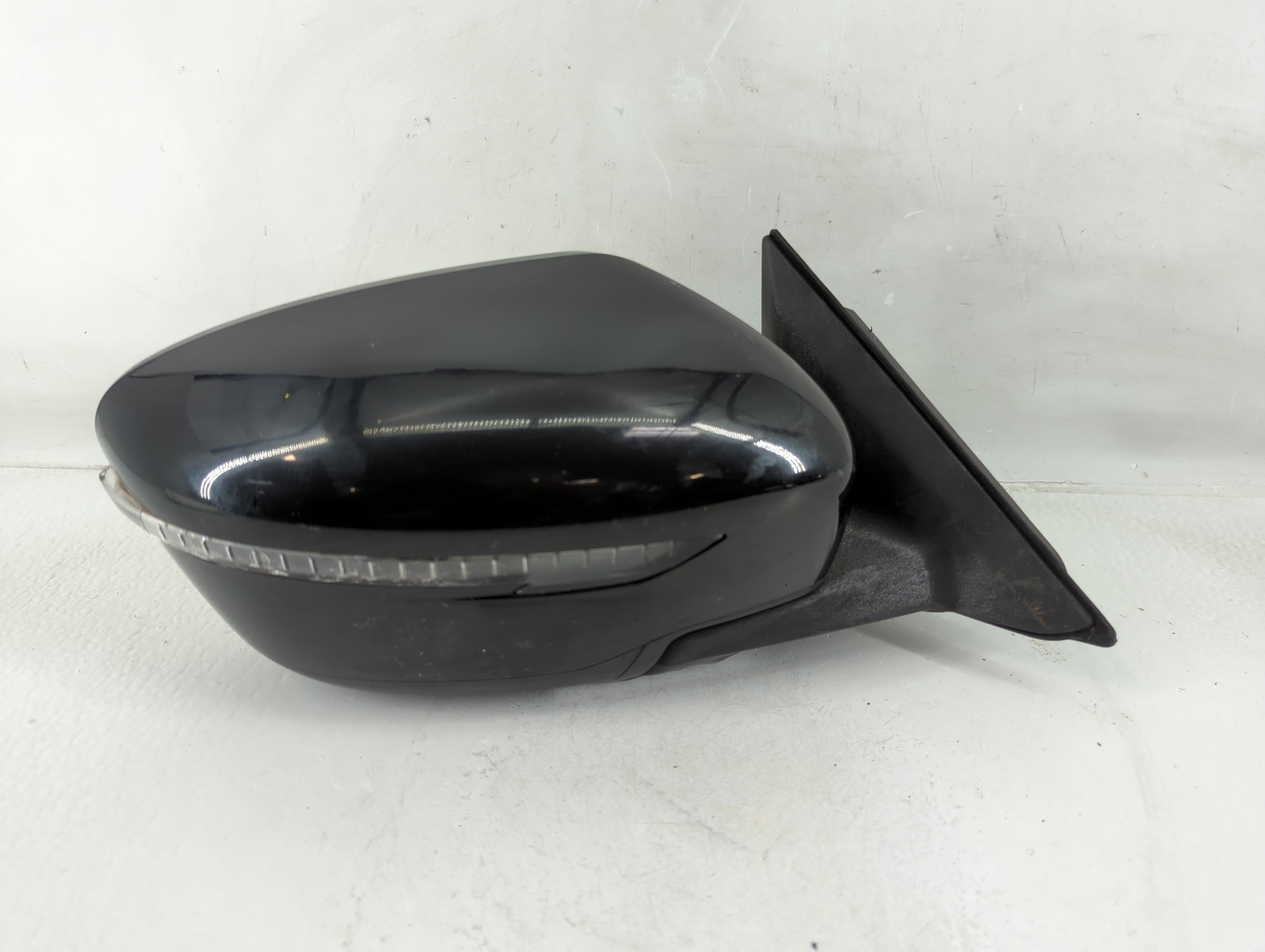 2017-2020 Nissan Rogue Passenger Right Side View Power Door Mirror Black 1157655 - Oemusedautoparts1.com