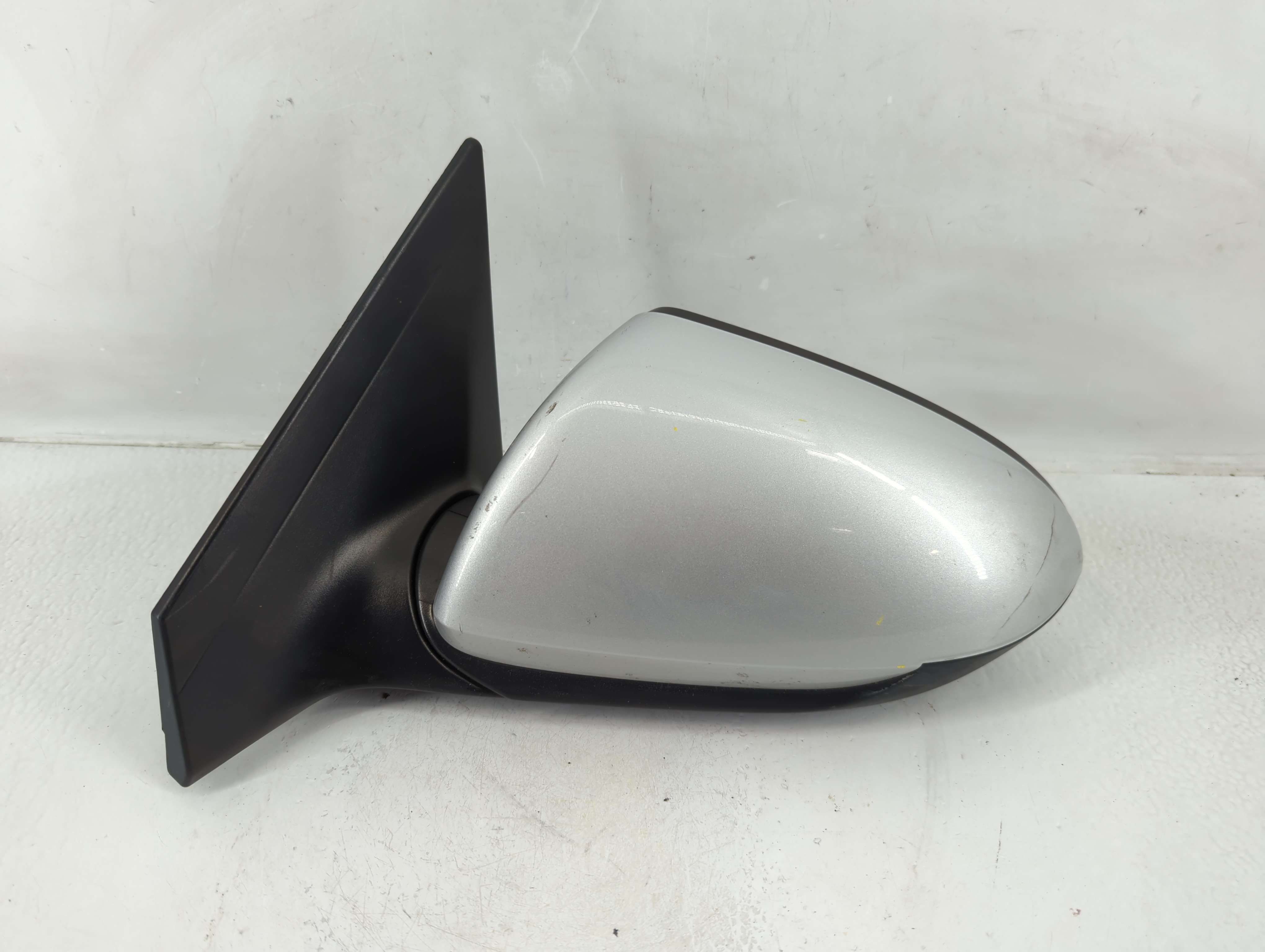 2017-2020 Hyundai Elantra Driver Left Side View Power Door Mirror Gray 1157662 - Oemusedautoparts1.com