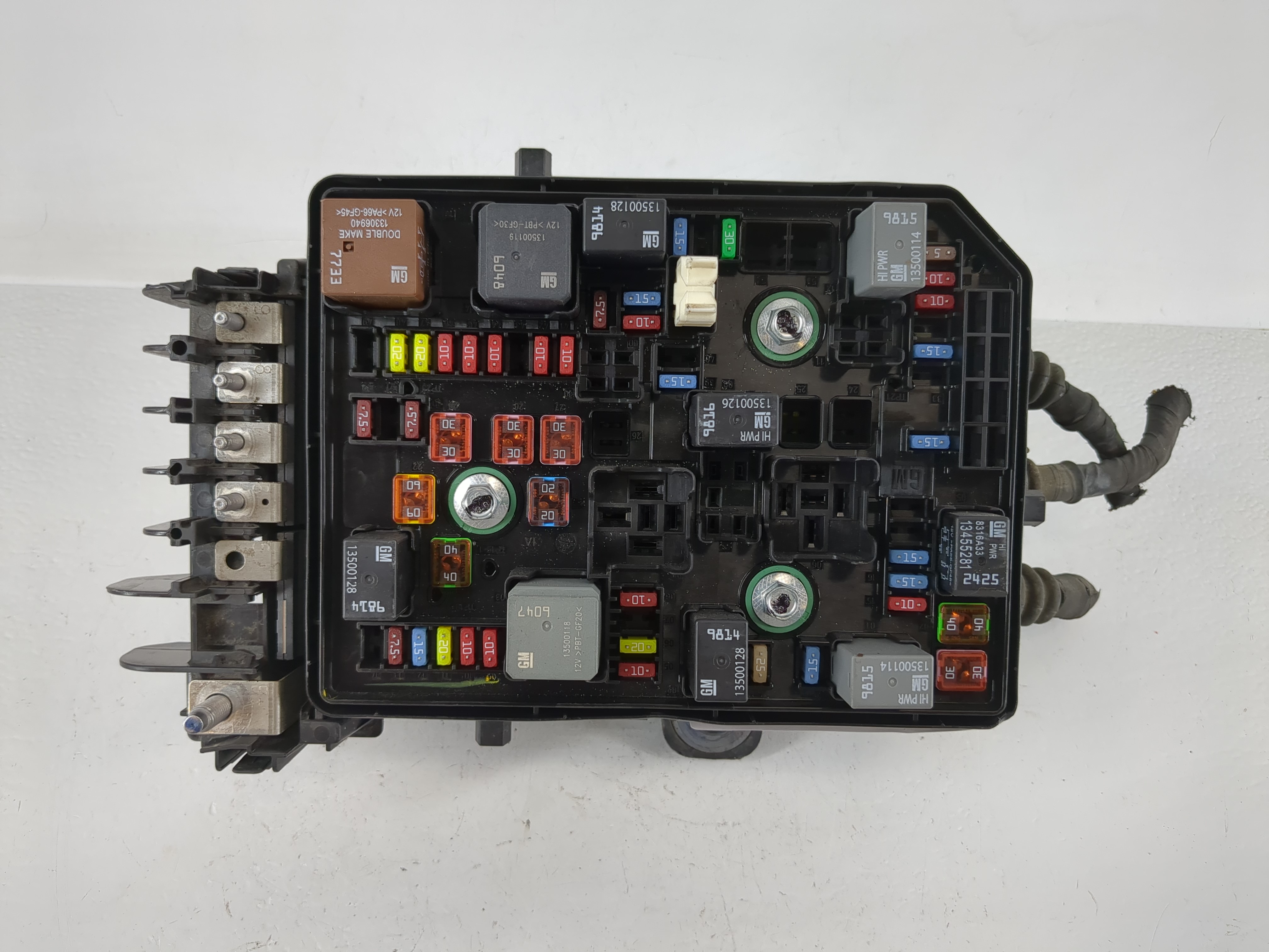 2018-2022 Chevrolet Equinox Fusebox Fuse Box Relay Module 1157740 - Oemusedautoparts1.com