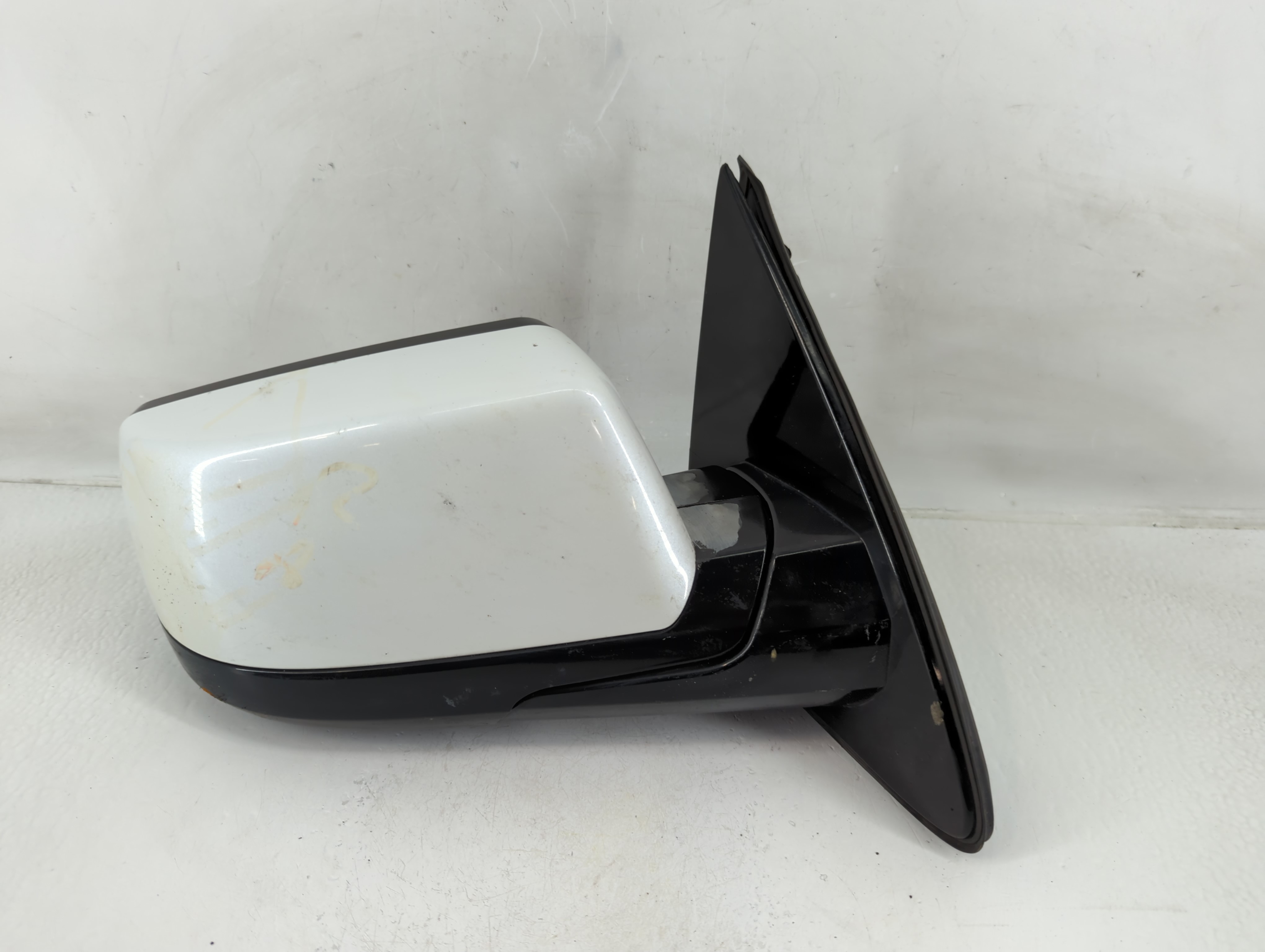 Picture of Gmc Yukon Xl 1500 Passenger Right Side View Power Door Mirror White 1157759