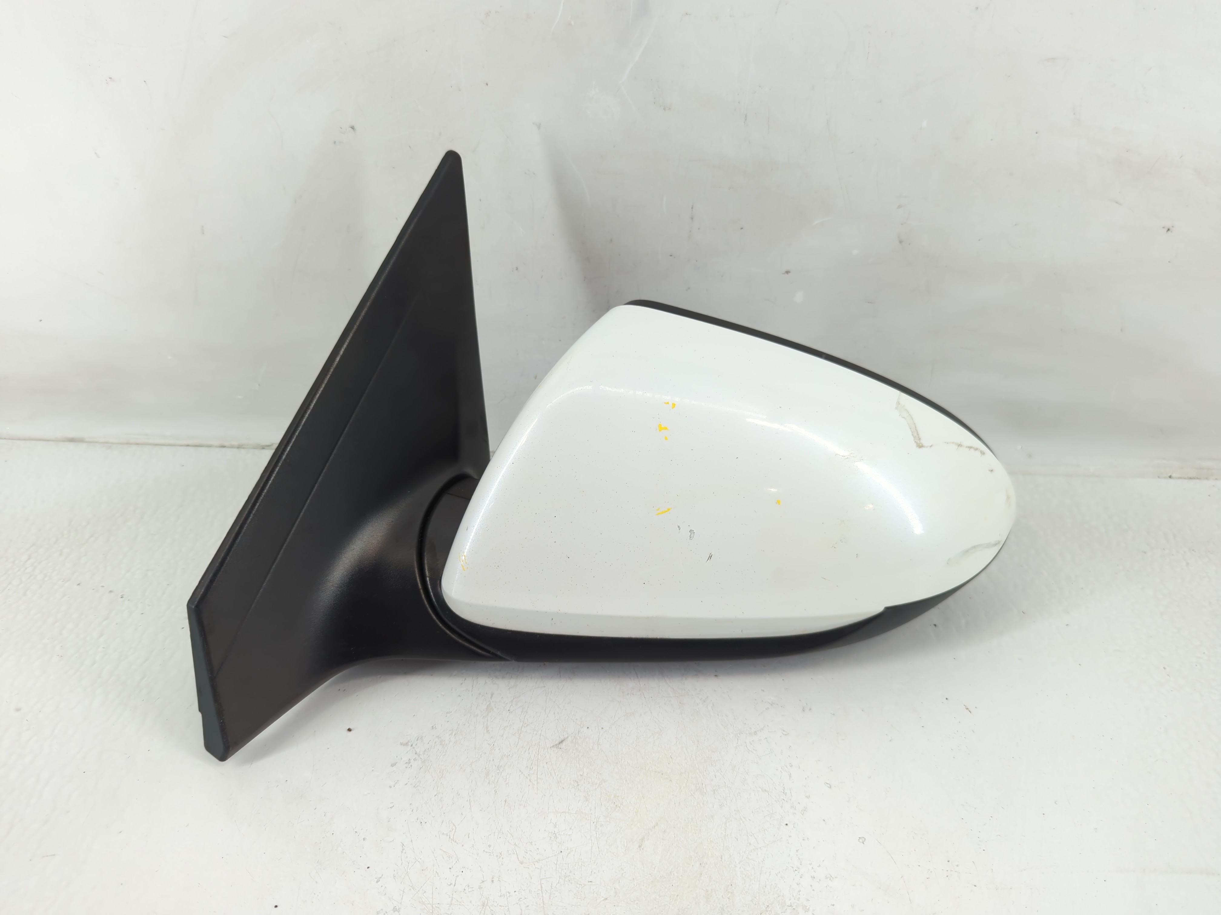 2017-2020 Hyundai Elantra Driver Left Side View Power Door Mirror White 1157762 - Oemusedautoparts1.com