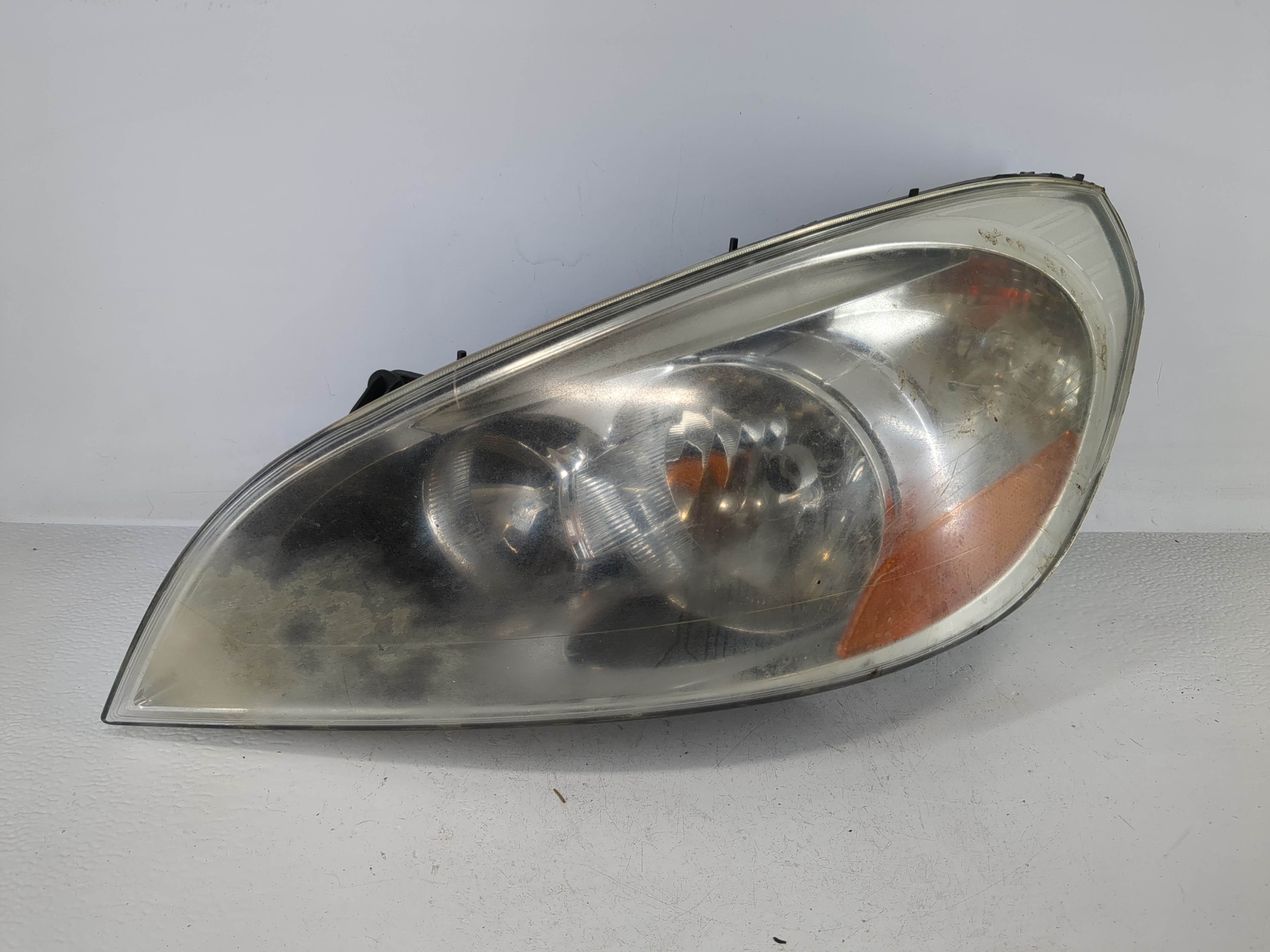 2013-2013 Volvo V60 Driver Left Oem Head Light Headlight Lamp 1157785 - Oemusedautoparts1.com
