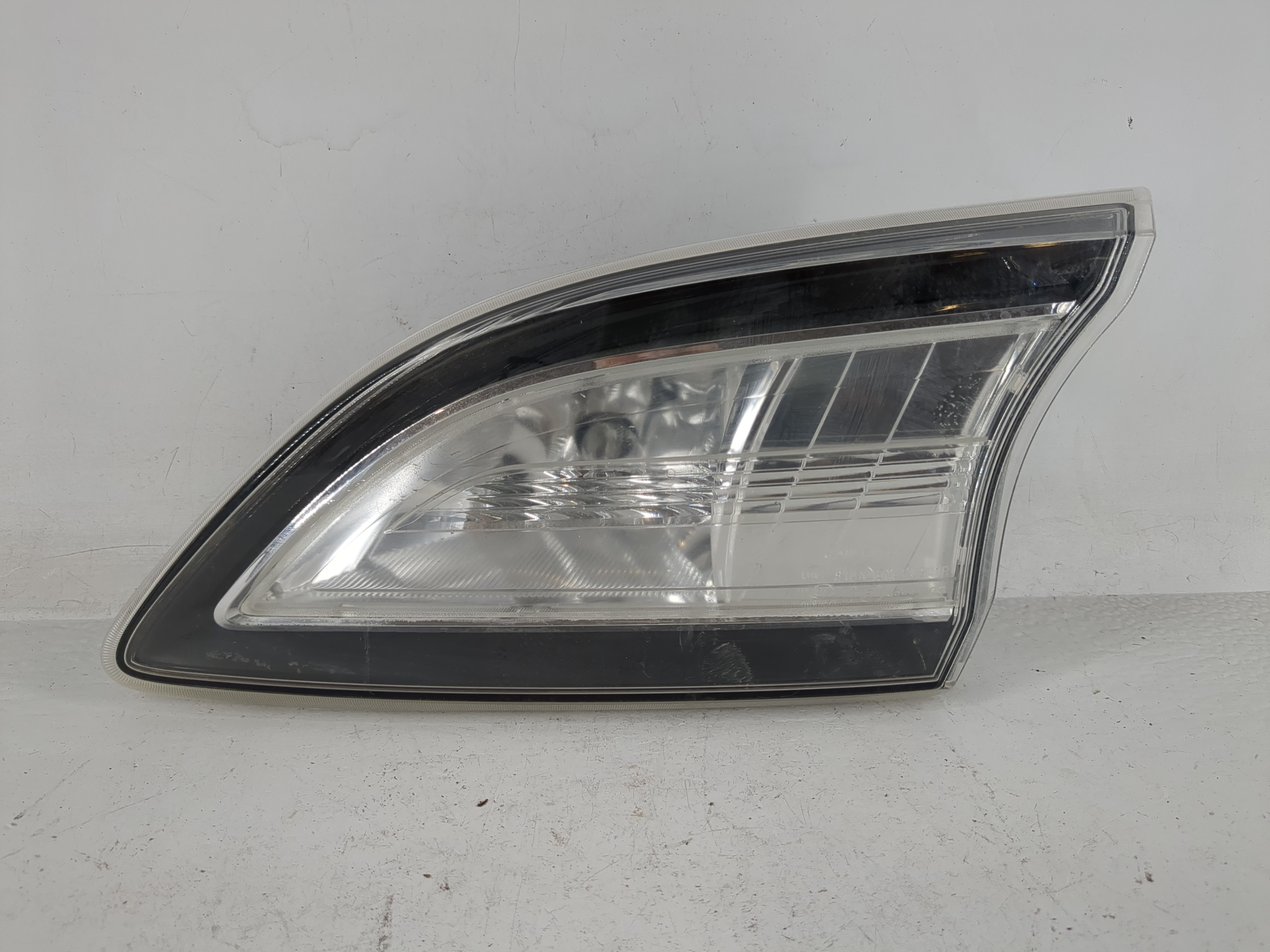 2010-2013 Mazda 3 Driver Left Oem Head Light Headlight Lamp 1157789 - Oemusedautoparts1.com
