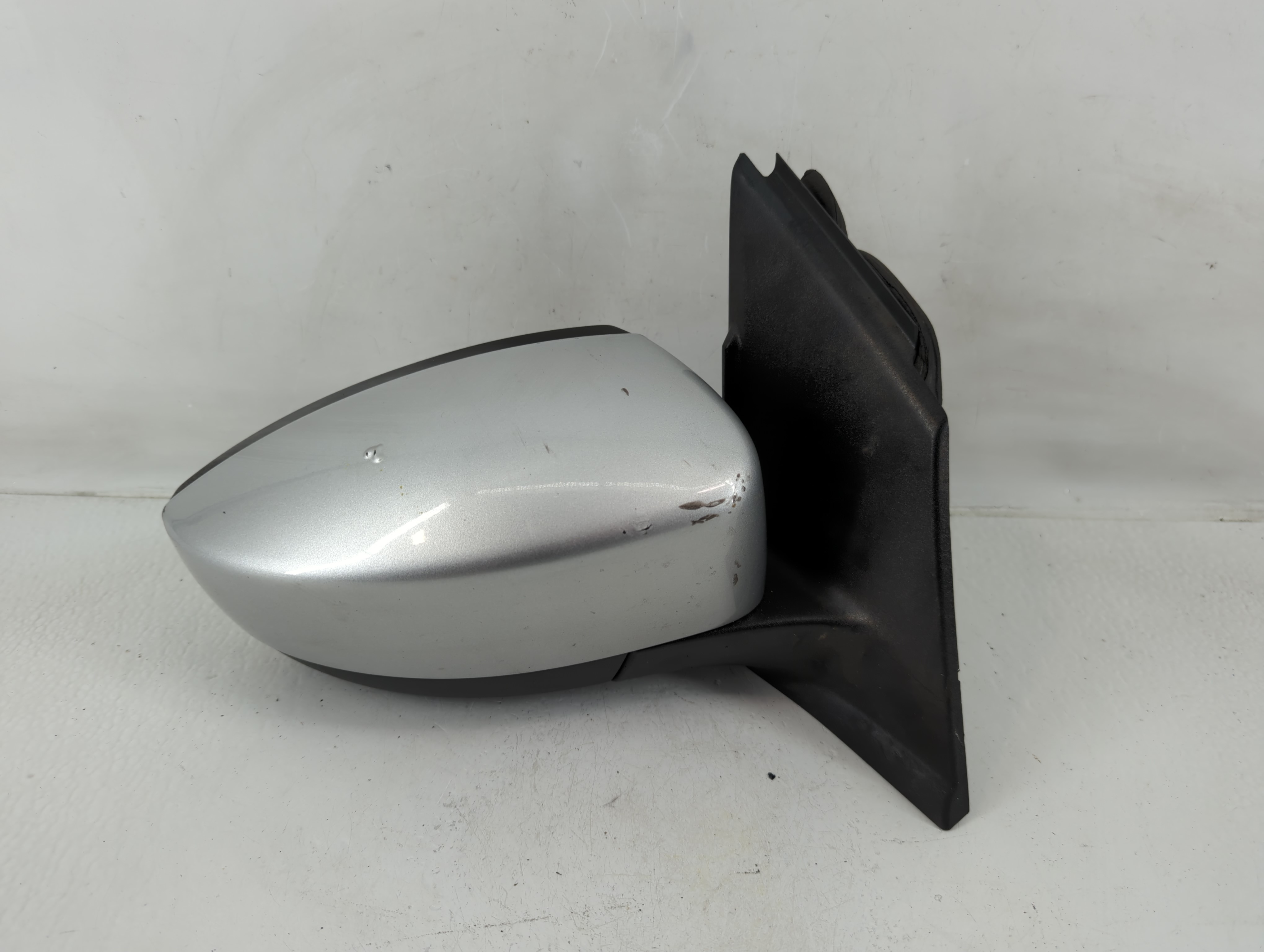 2013-2016 Ford Escape Passenger Right Side View Power Door Mirror Silver 1157797 - Oemusedautoparts1.com