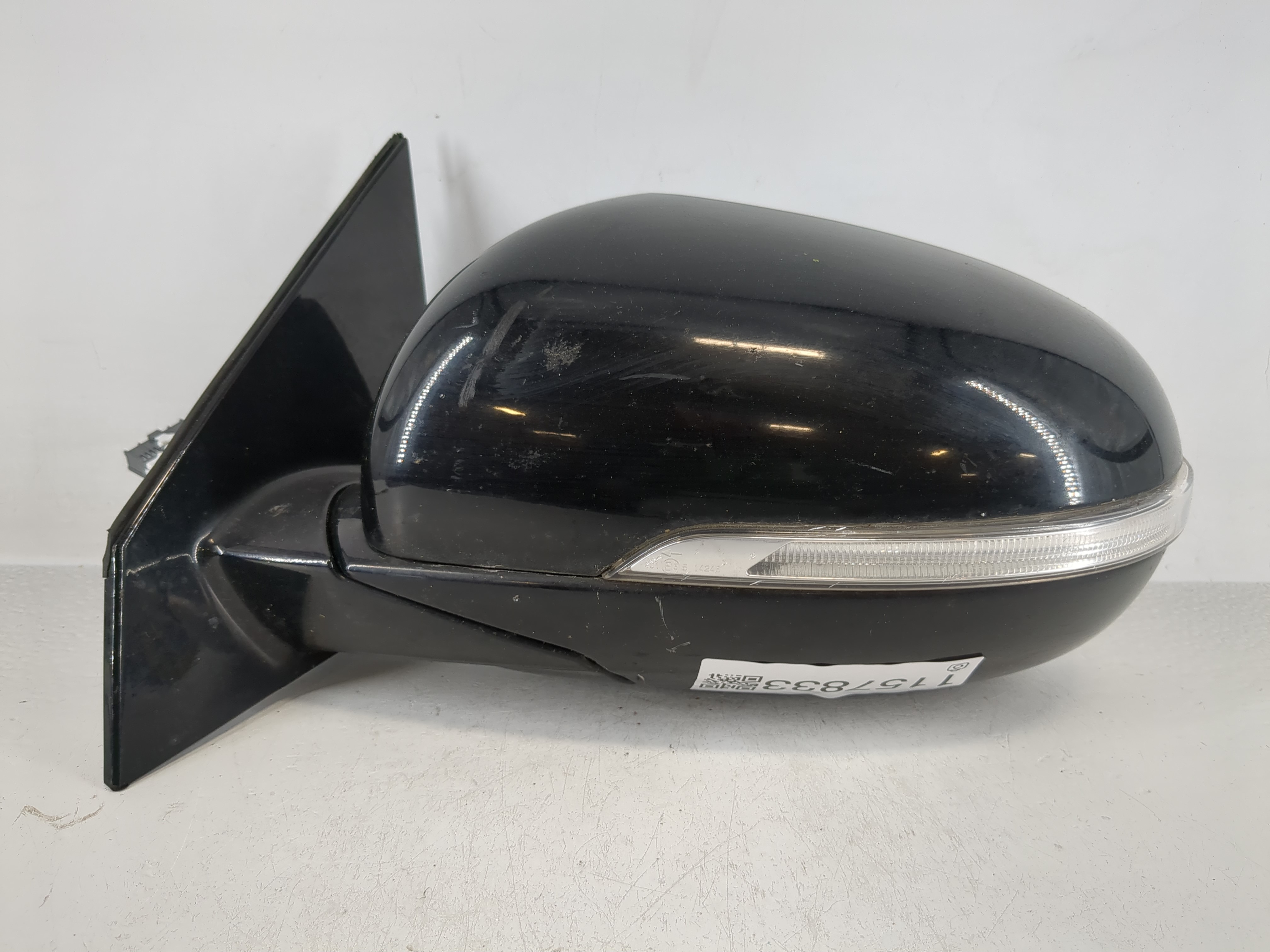 2017-2020 Kia Sorento Driver Left Side View Power Door Mirror Black 1157833 - Oemusedautoparts1.com