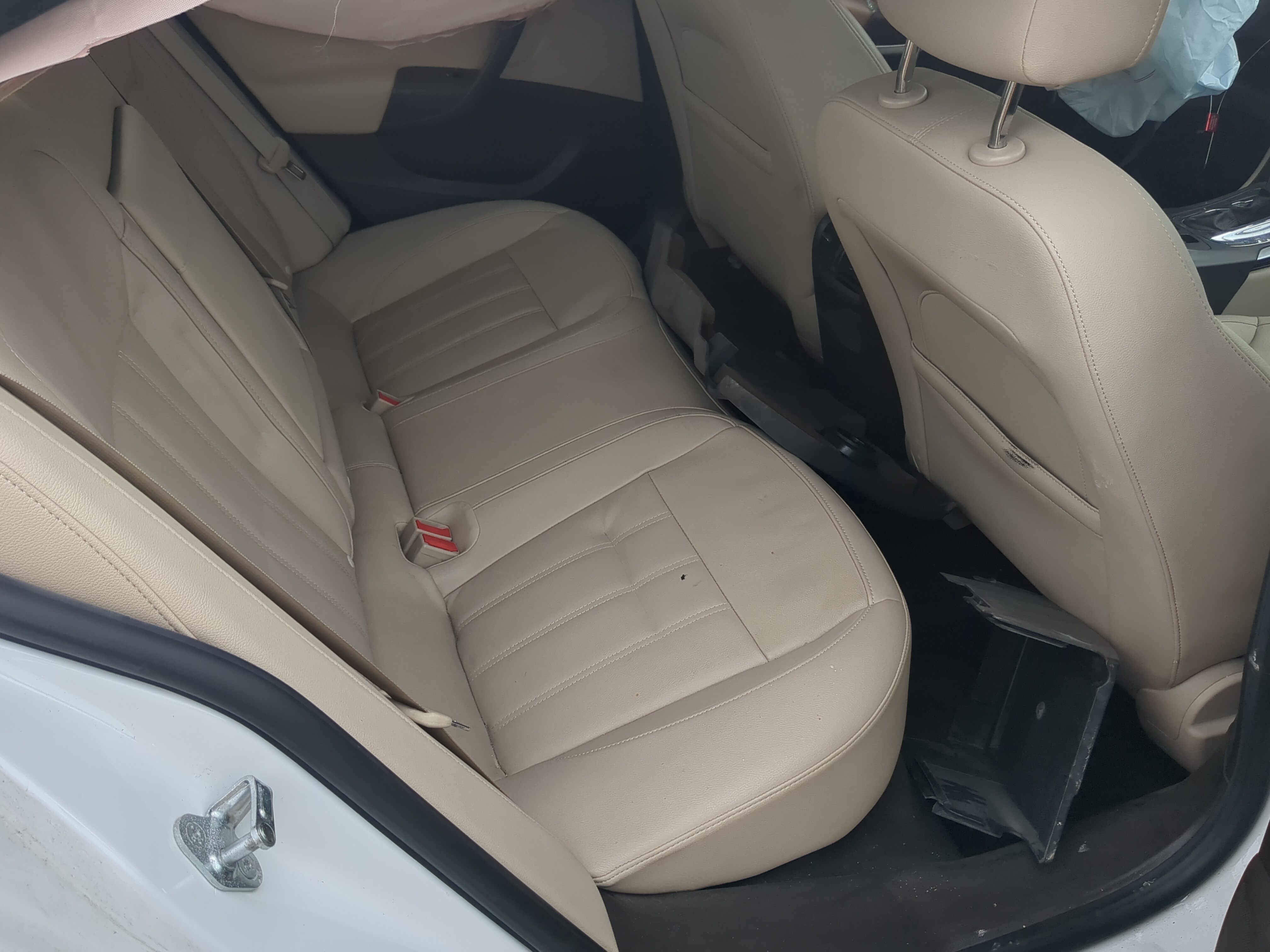 2011 Buick Regal Rear Seat Oem 1158143 - Oemusedautoparts1.com