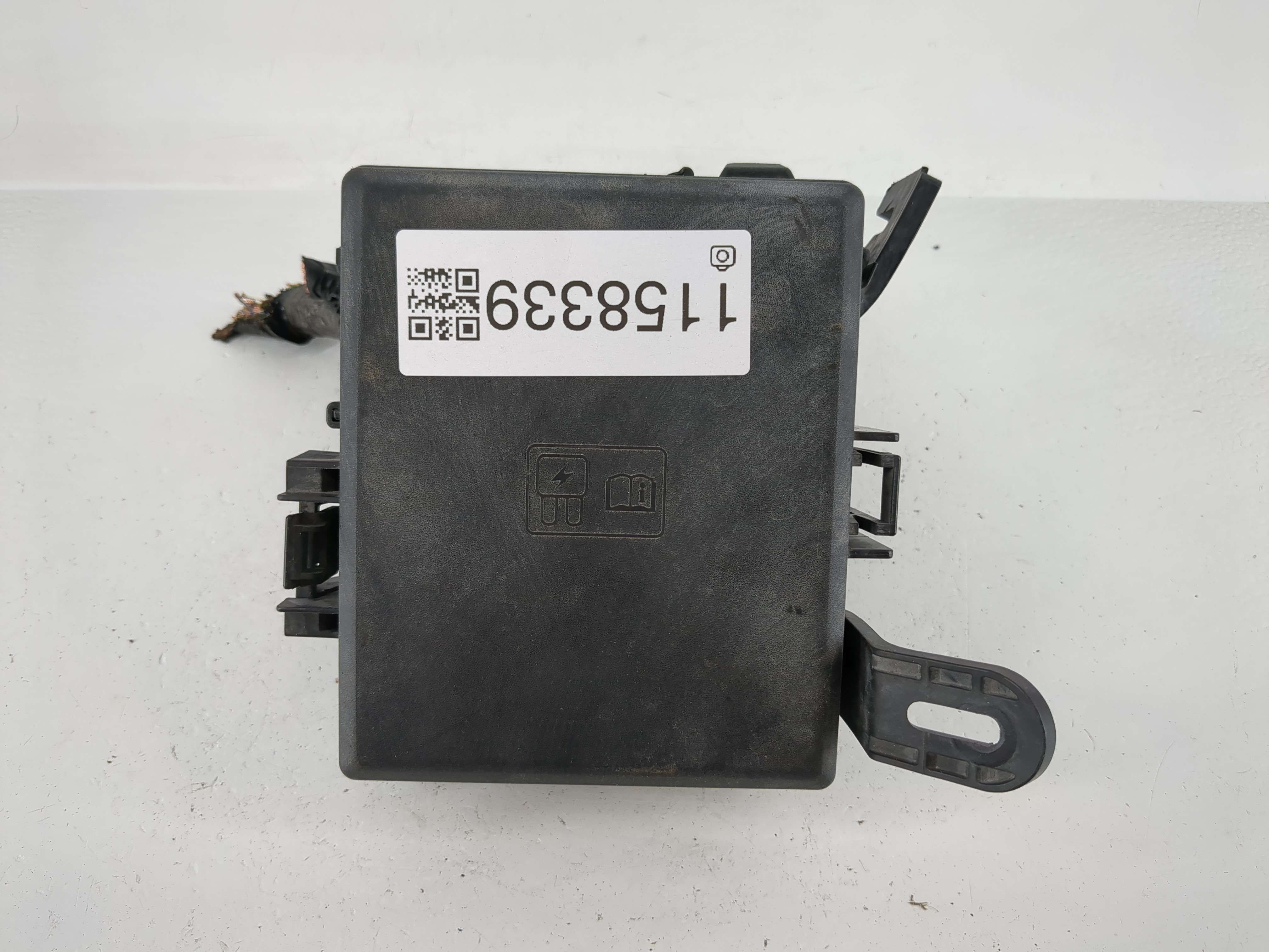 2018-2020 Ford Ecosport Fusebox Fuse Box Relay Module Gn15-12a581-lzh 1158339 - Oemusedautoparts1.com