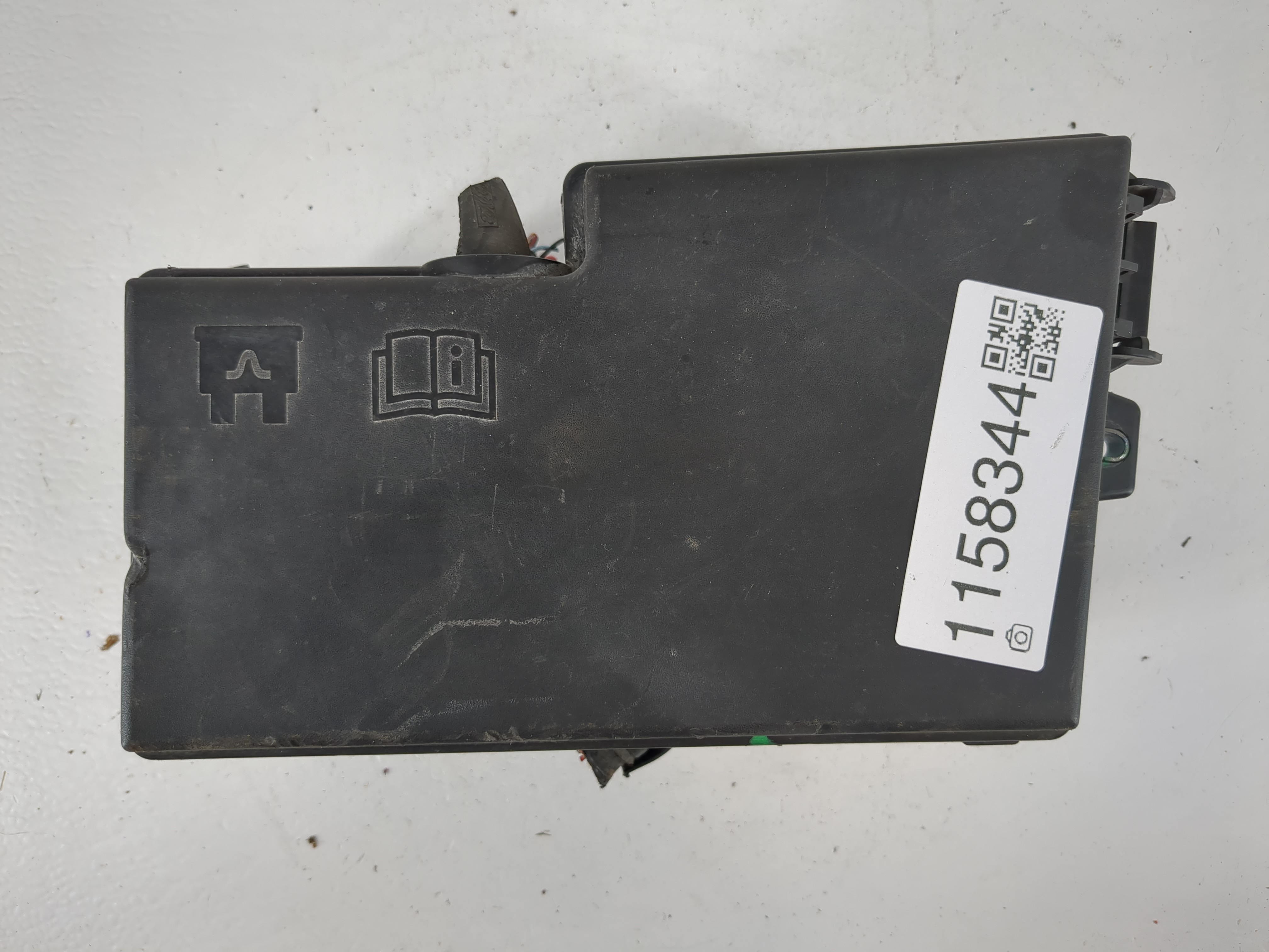 2007-2009 Mazda Cx-7 Fusebox Fuse Box Relay Module 518818109 1158344 - Oemusedautoparts1.com