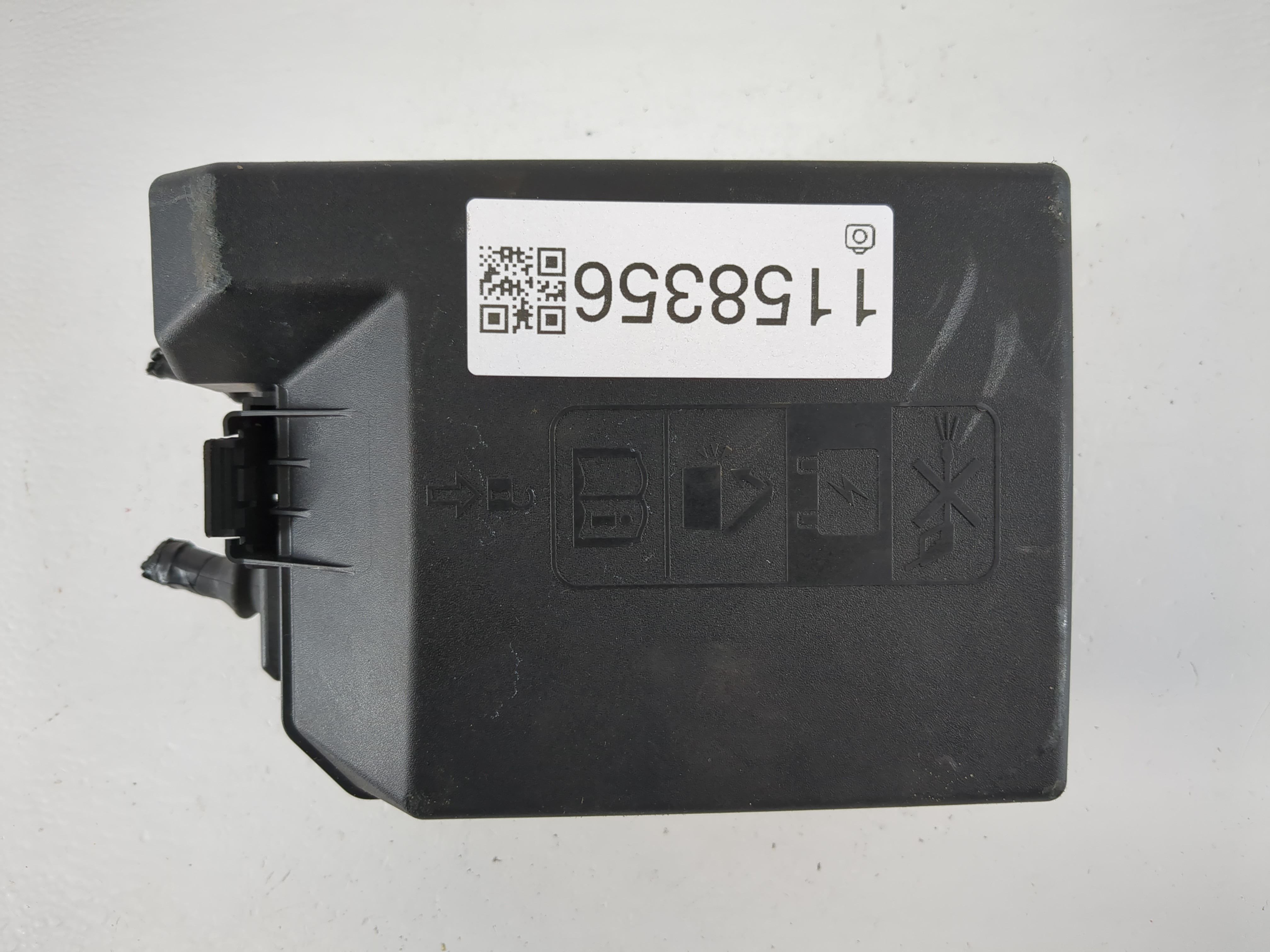 Picture of 2023 Chevrolet Trailblazer Fusebox Fuse Box Relay Module 42823946 1158356