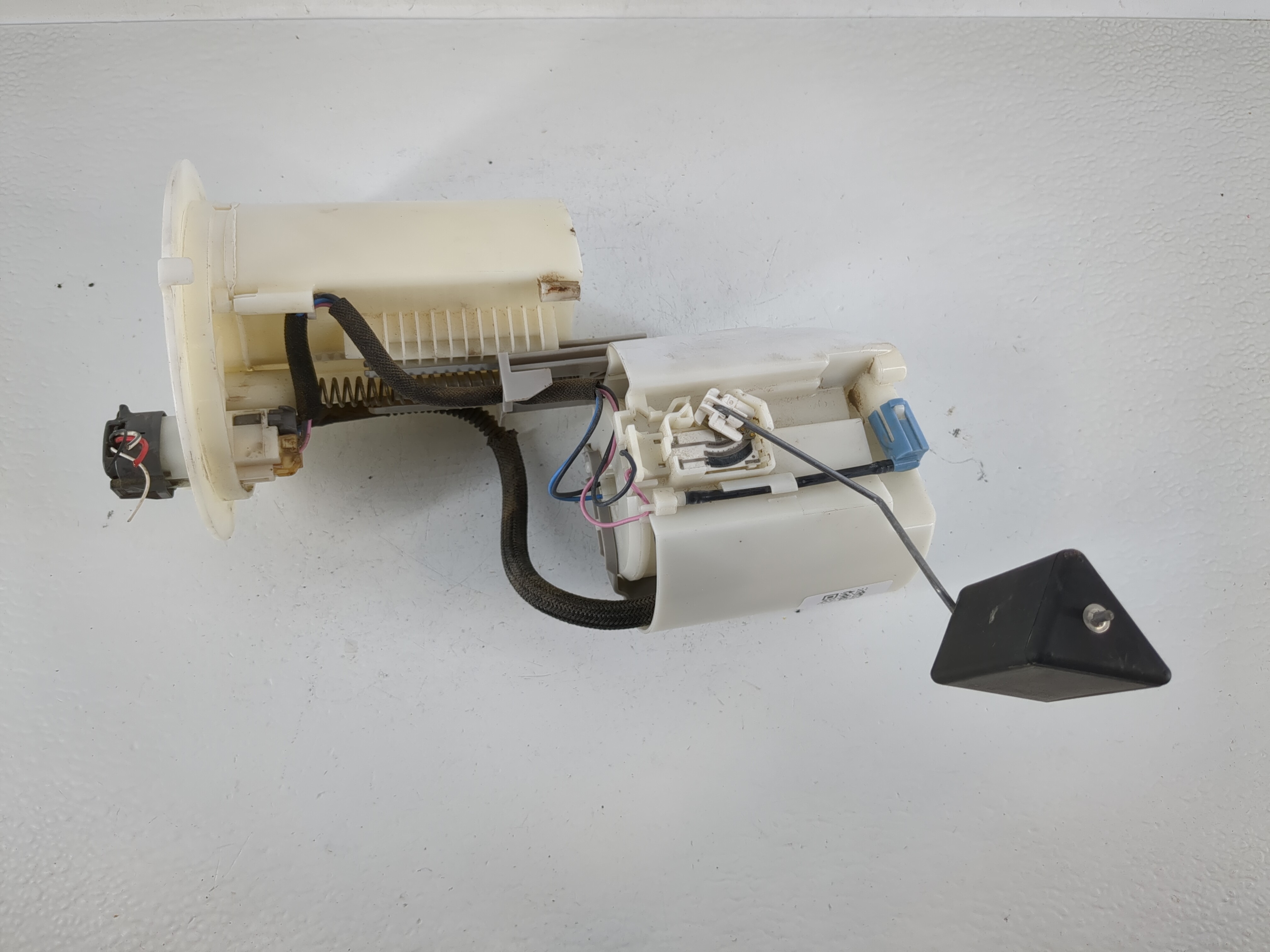 Picture of 2010-2011 Toyota Prius Electrical Gas Fuel Pump Assembly 1158359