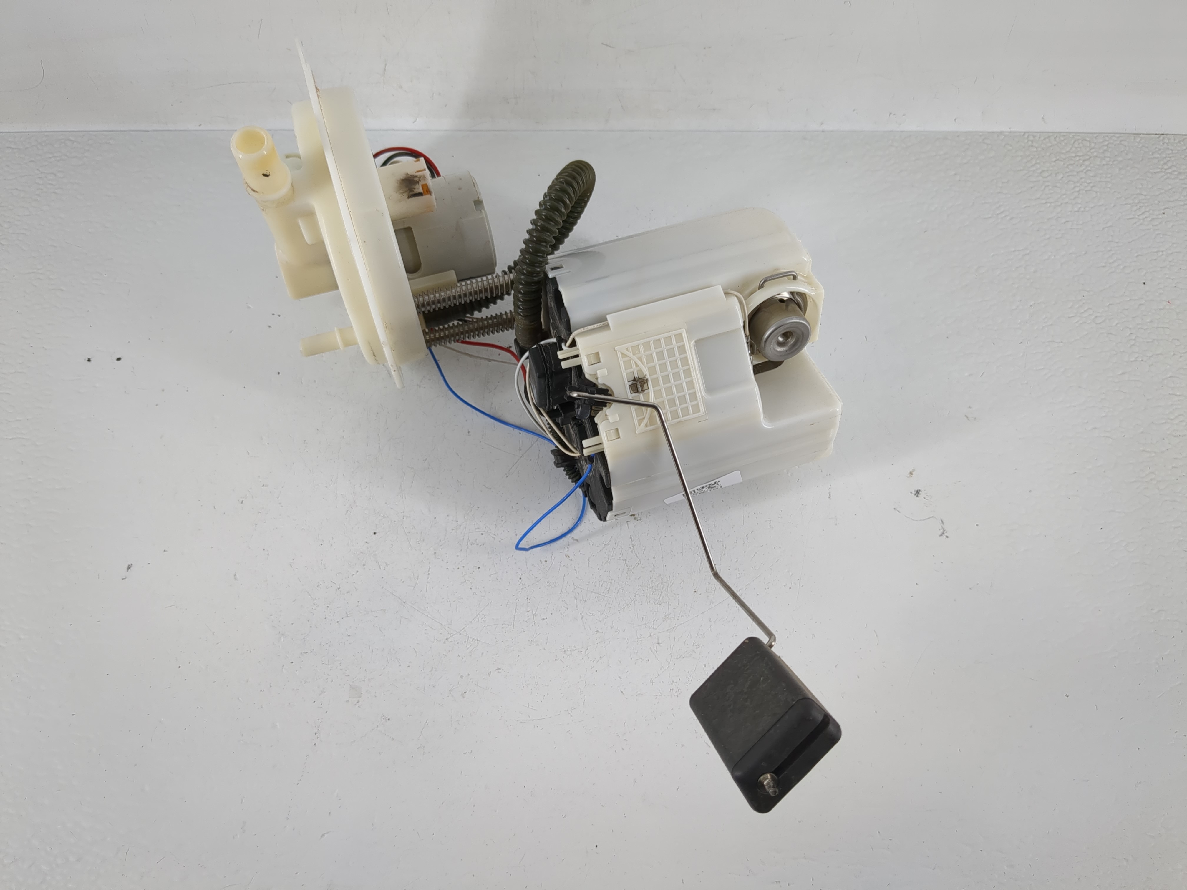 Picture of 2011-2012 Chevrolet Malibu Electrical Gas Fuel Pump Assembly 1158360