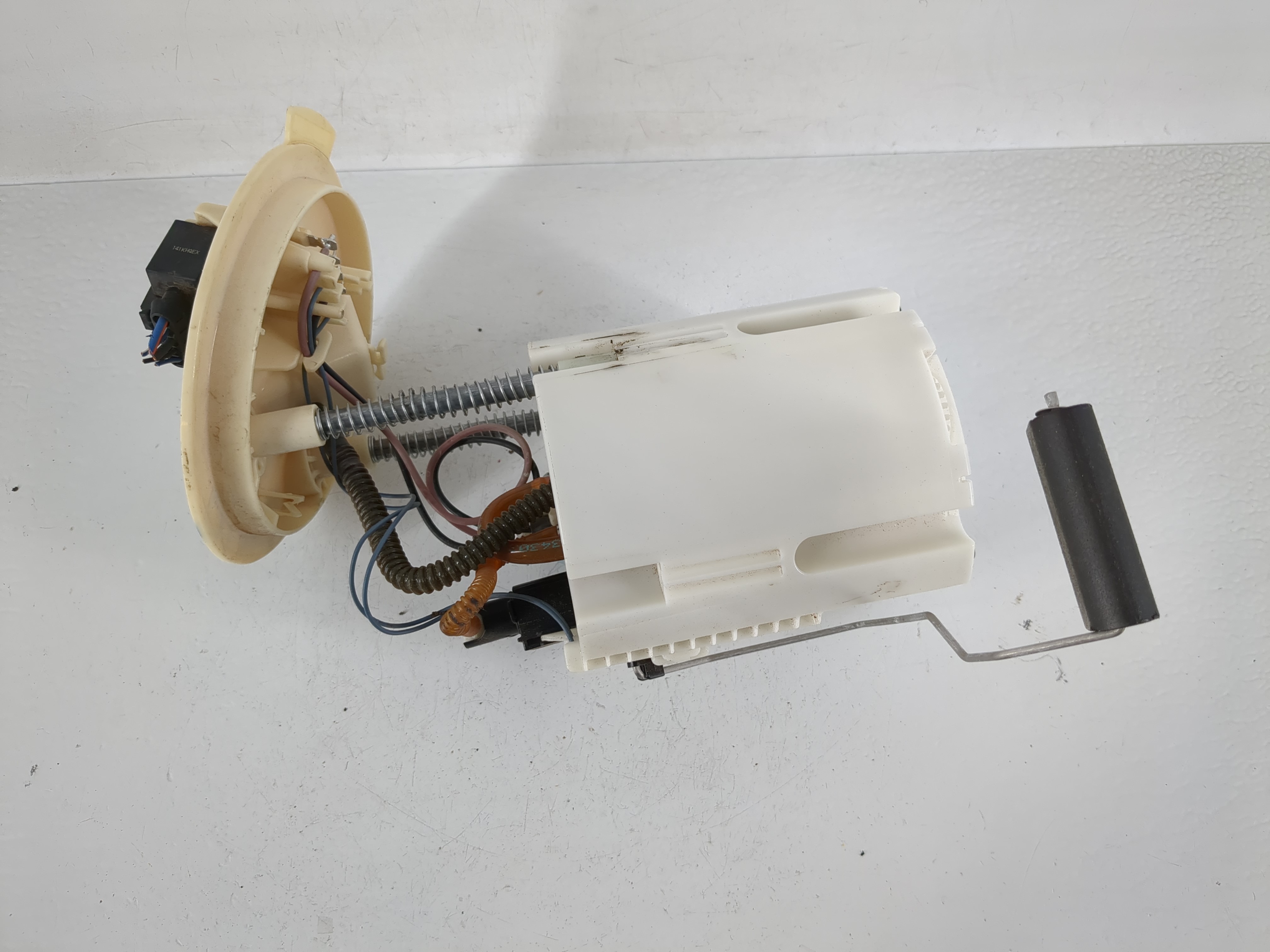 Picture of 2020-2022 Chrysler 300 Electrical Gas Fuel Pump Assembly 1158361