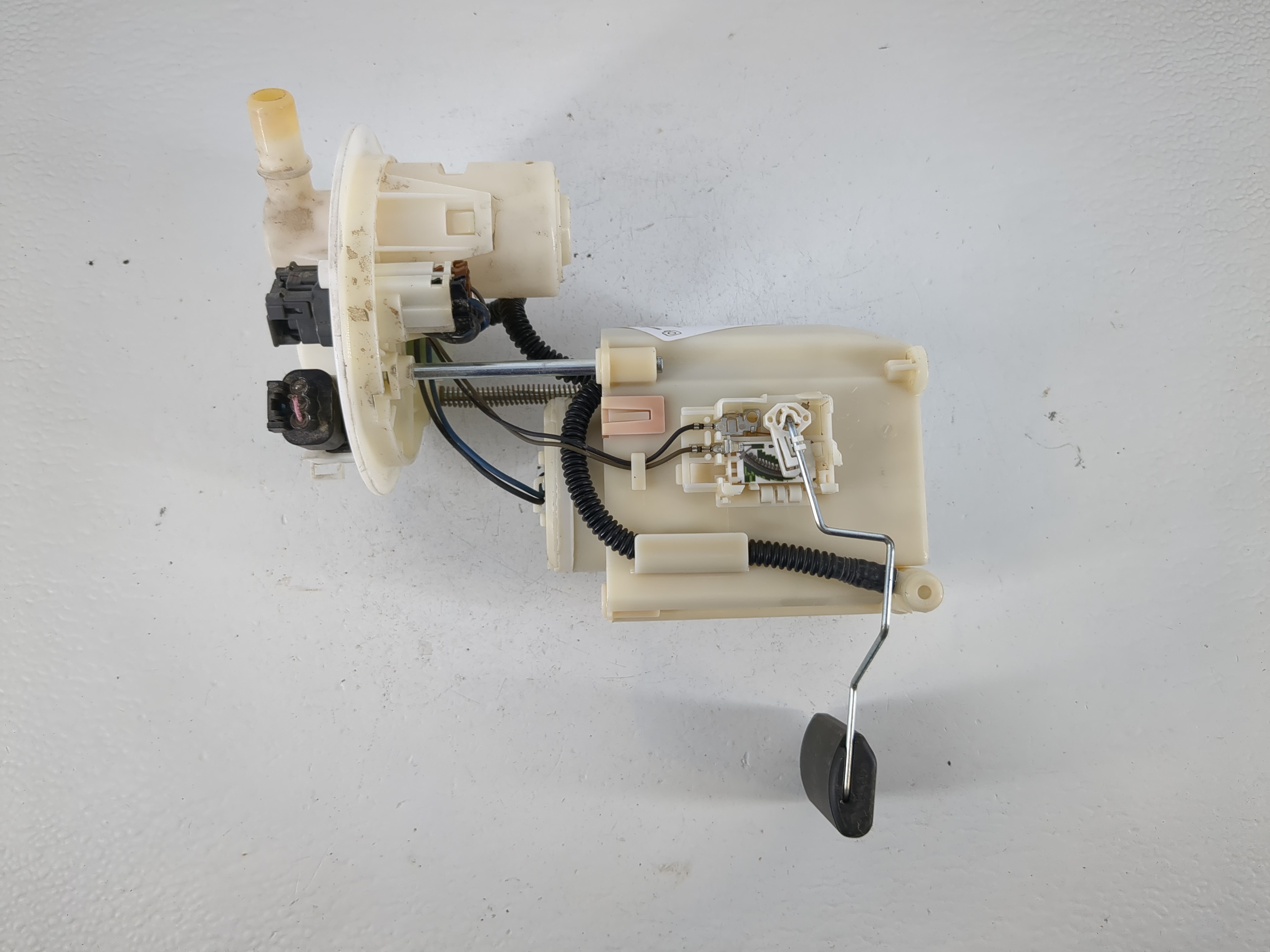 2012-2015 Hyundai Veloster Electrical Gas Fuel Pump Assembly 1158374 - Oemusedautoparts1.com