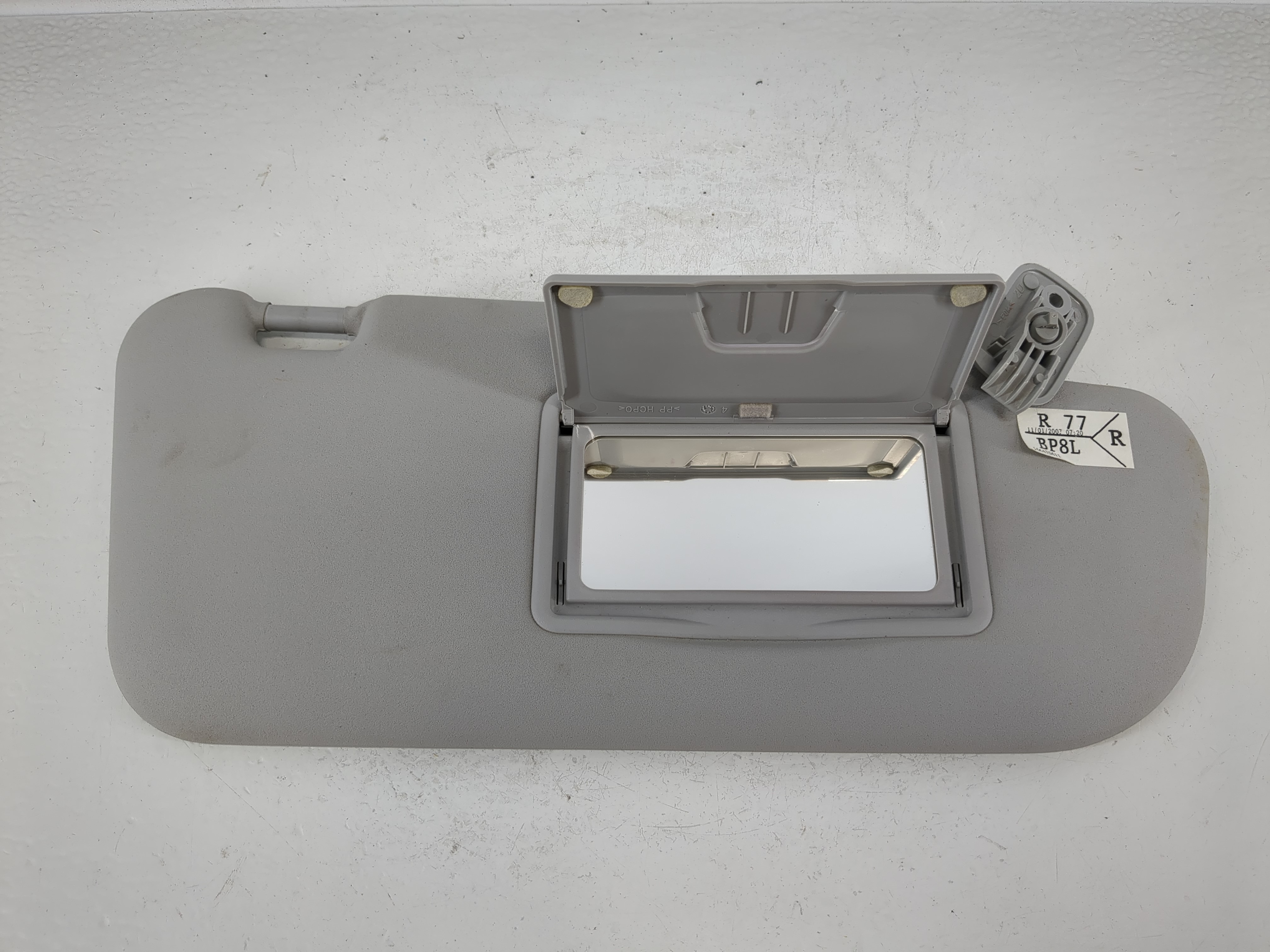 2007-2009 Mazda 3 Passenger Sun Visor Mirror Right Sunvisor Gray 1158386 - Oemusedautoparts1.com