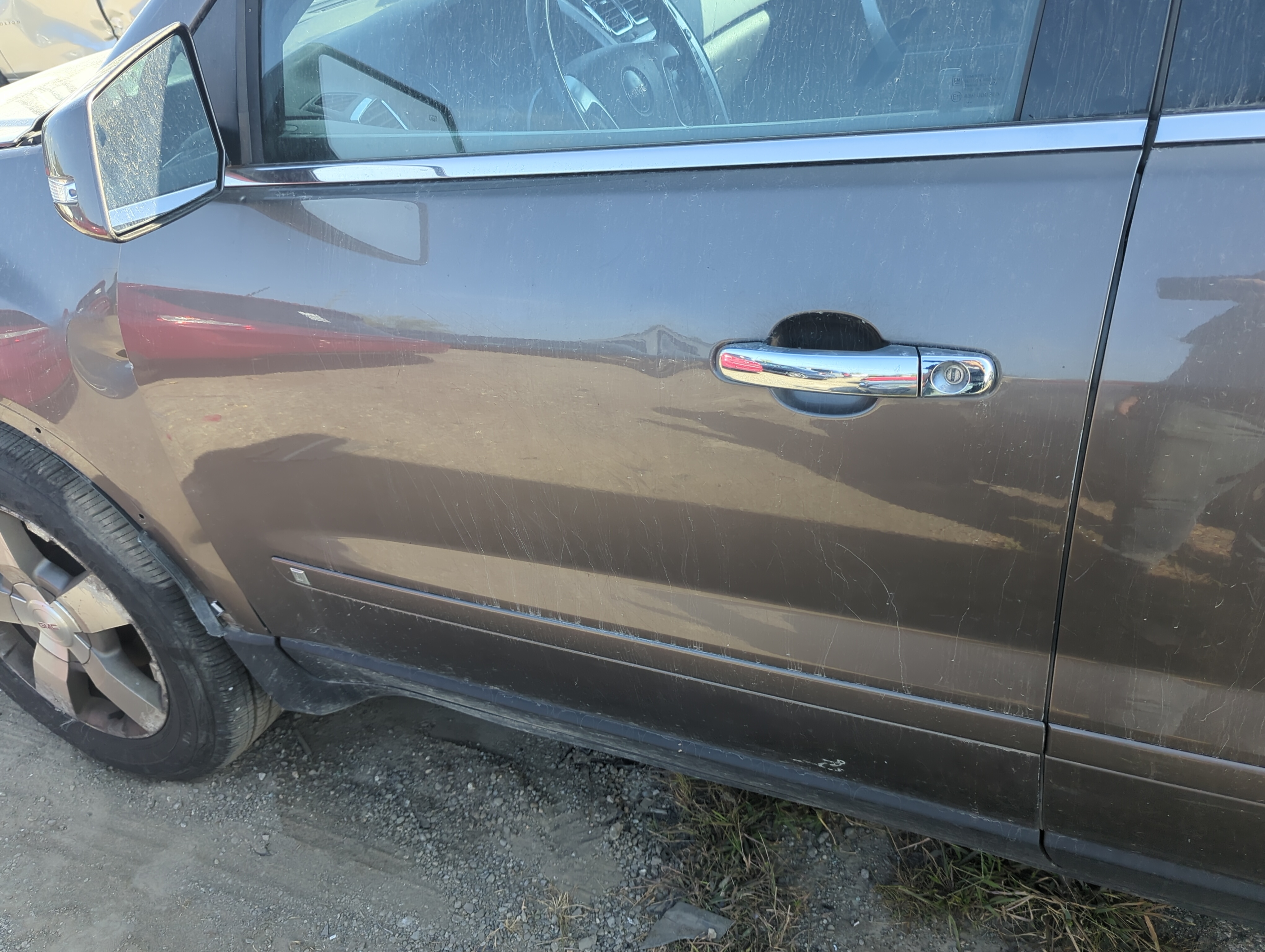 2010-2017 Gmc Acadia Driver Front Door Oem 1158462 - Oemusedautoparts1.com