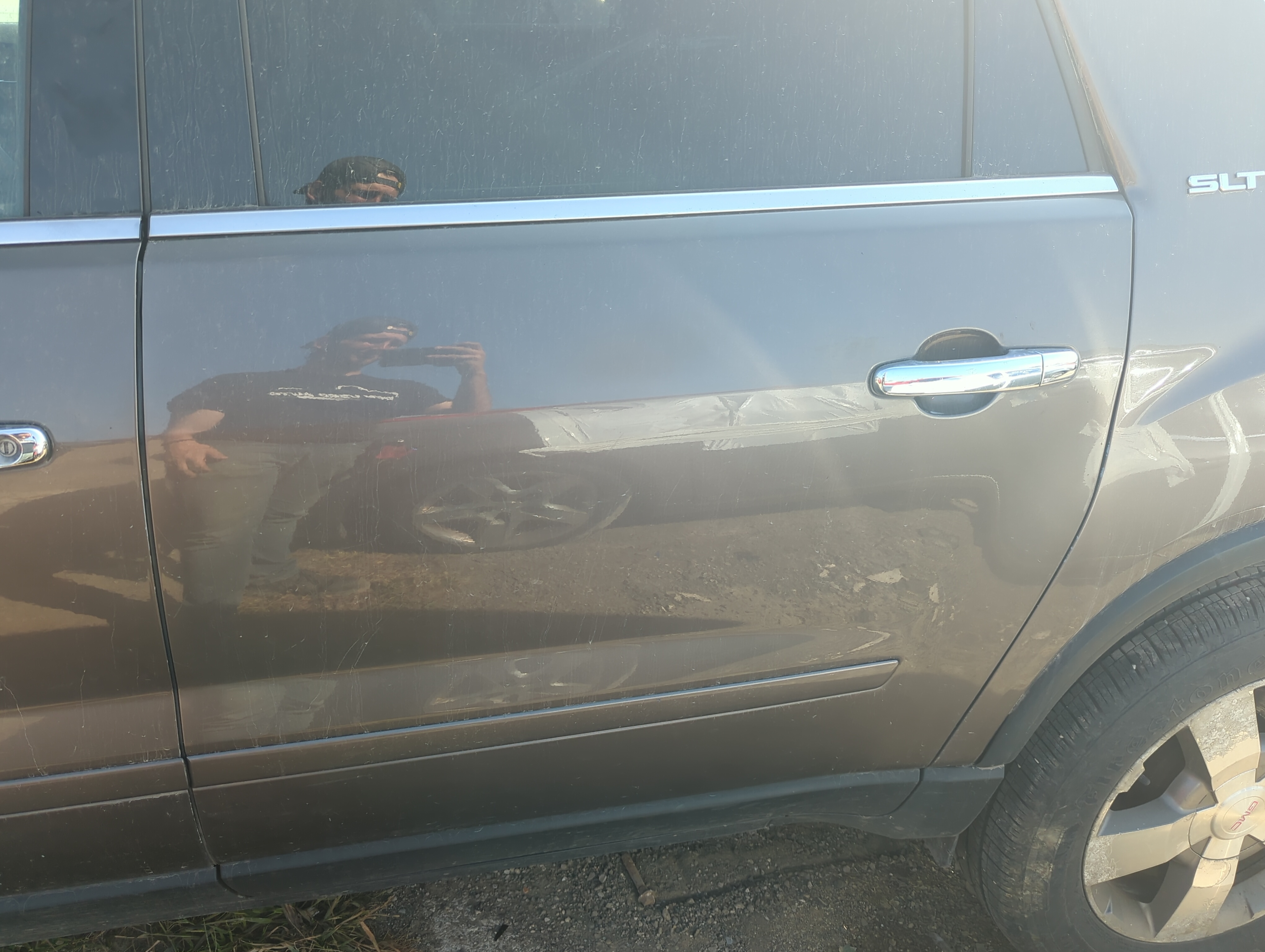 2007-2017 Gmc Acadia Driver Rear Door Oem 1158530 - Oemusedautoparts1.com