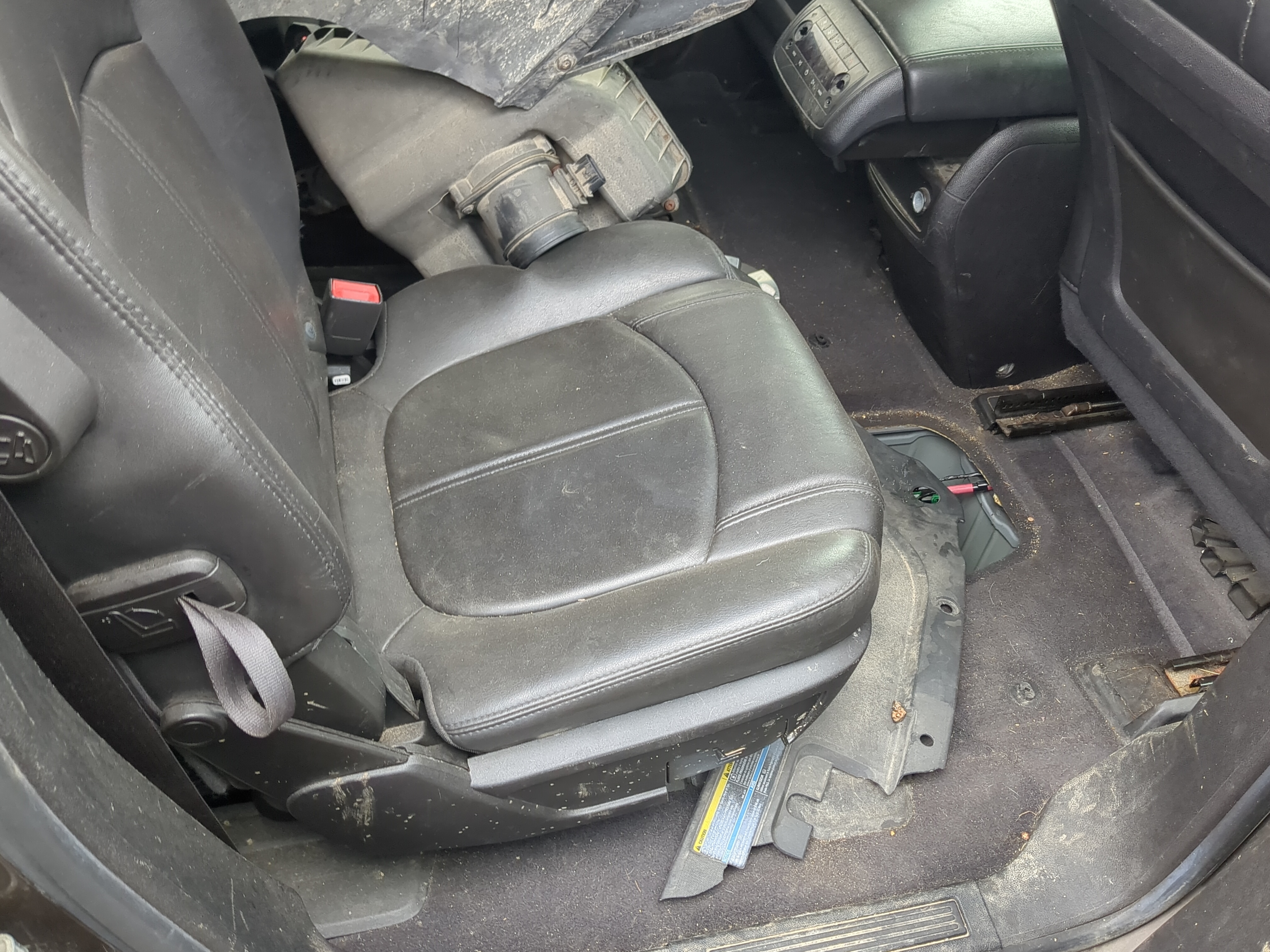 2010 Gmc Acadia Rear Seat Oem 1158559 - Oemusedautoparts1.com