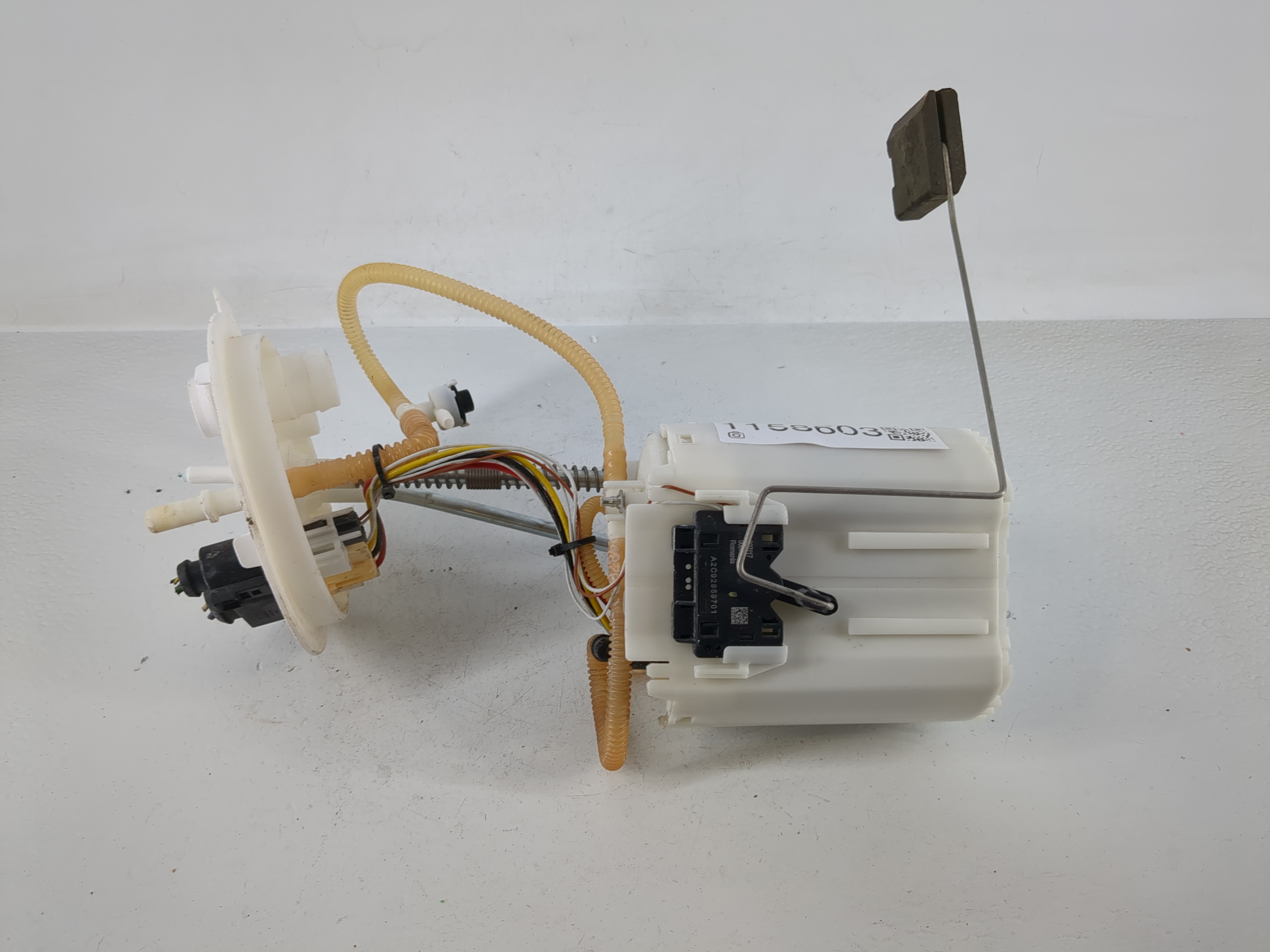 Picture of 2015-2019 Land Rover Discovery Sport Electrical Gas Fuel Pump Assembly 1158603