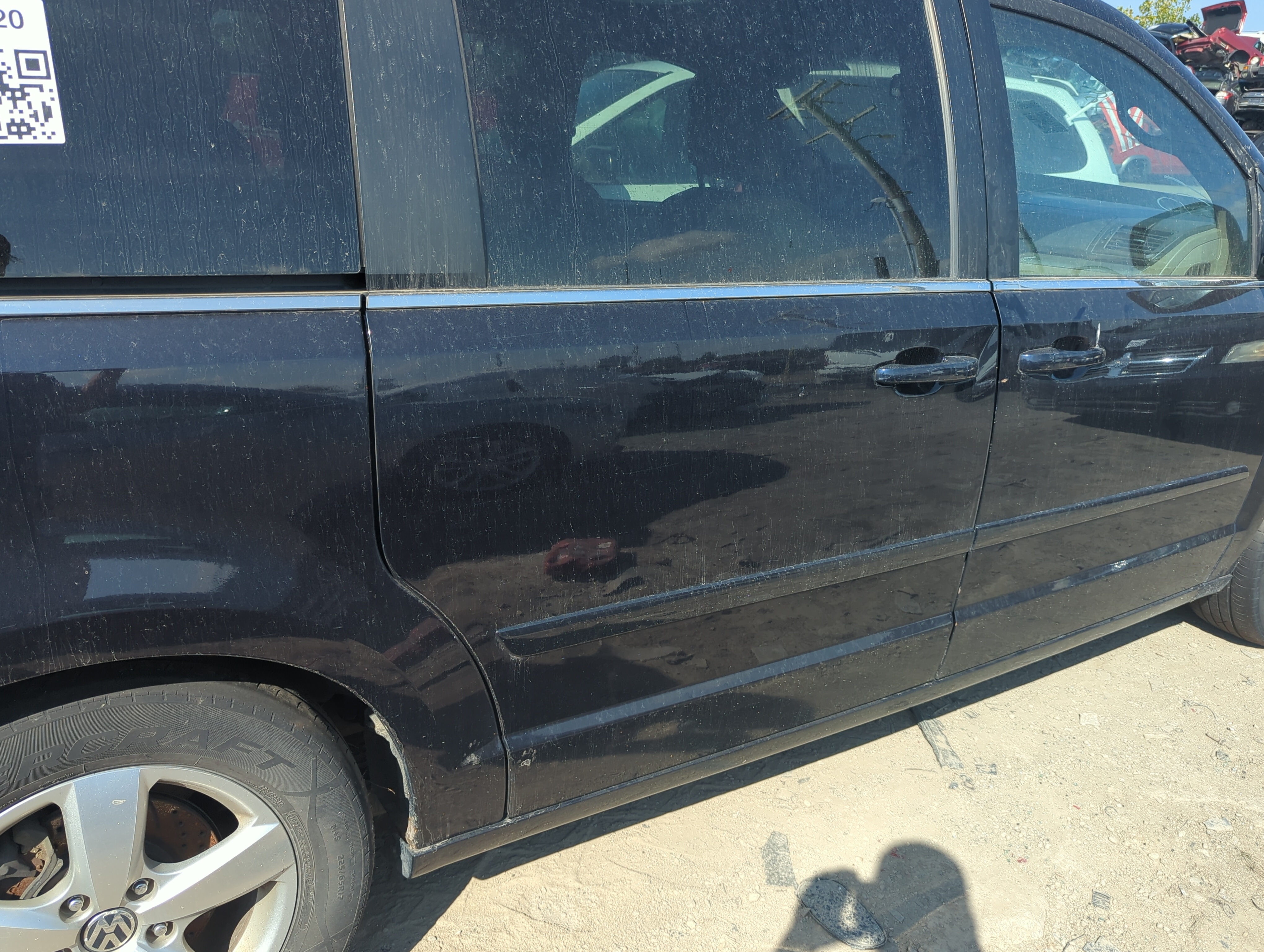 Picture of 2009-2014 Volkswagen Routan Passenger Rear Door Oem 1158704