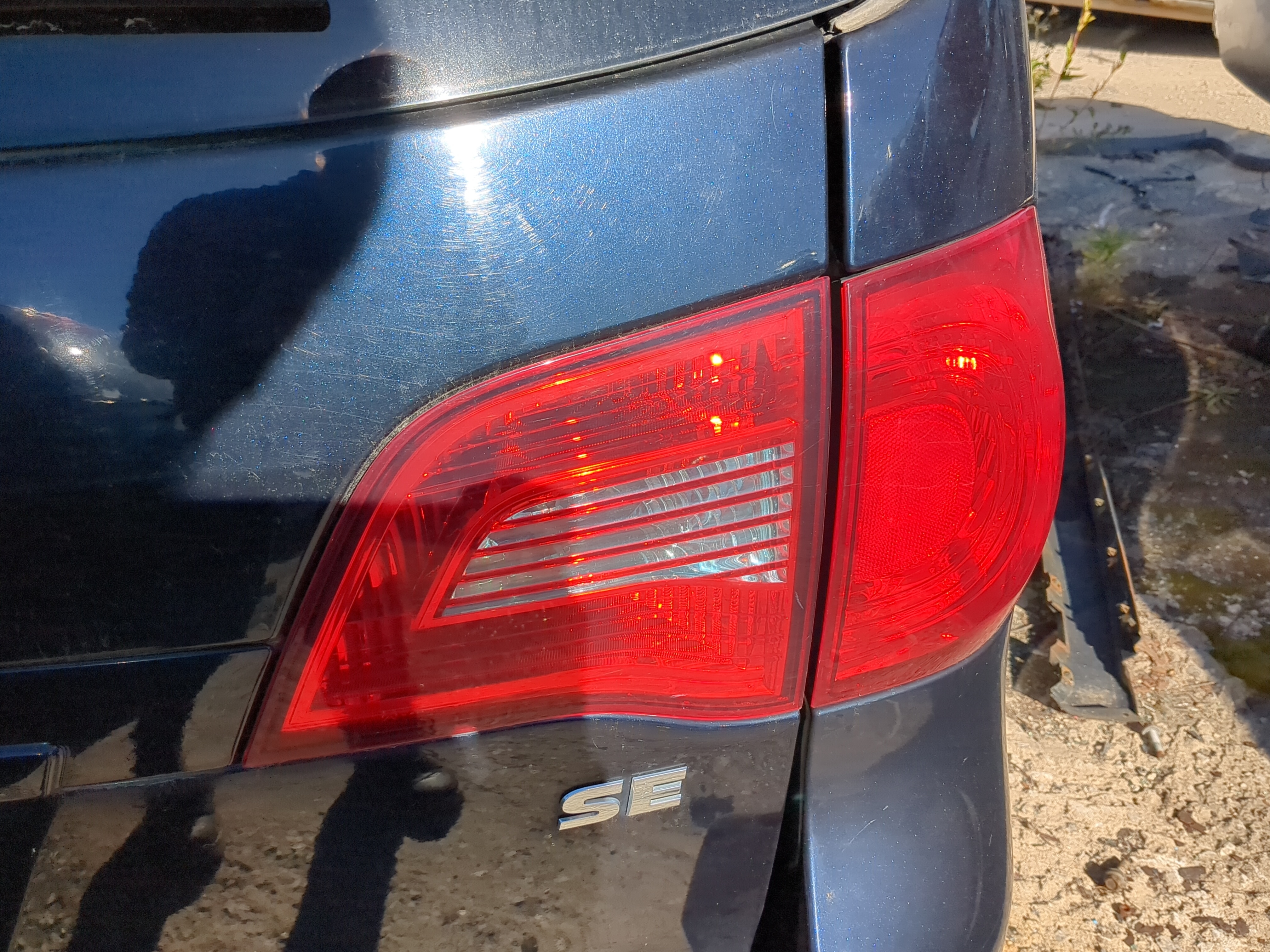 Tail Lights 2011 VOLKSWAGEN ROUTAN - Oemusedautoparts1.com