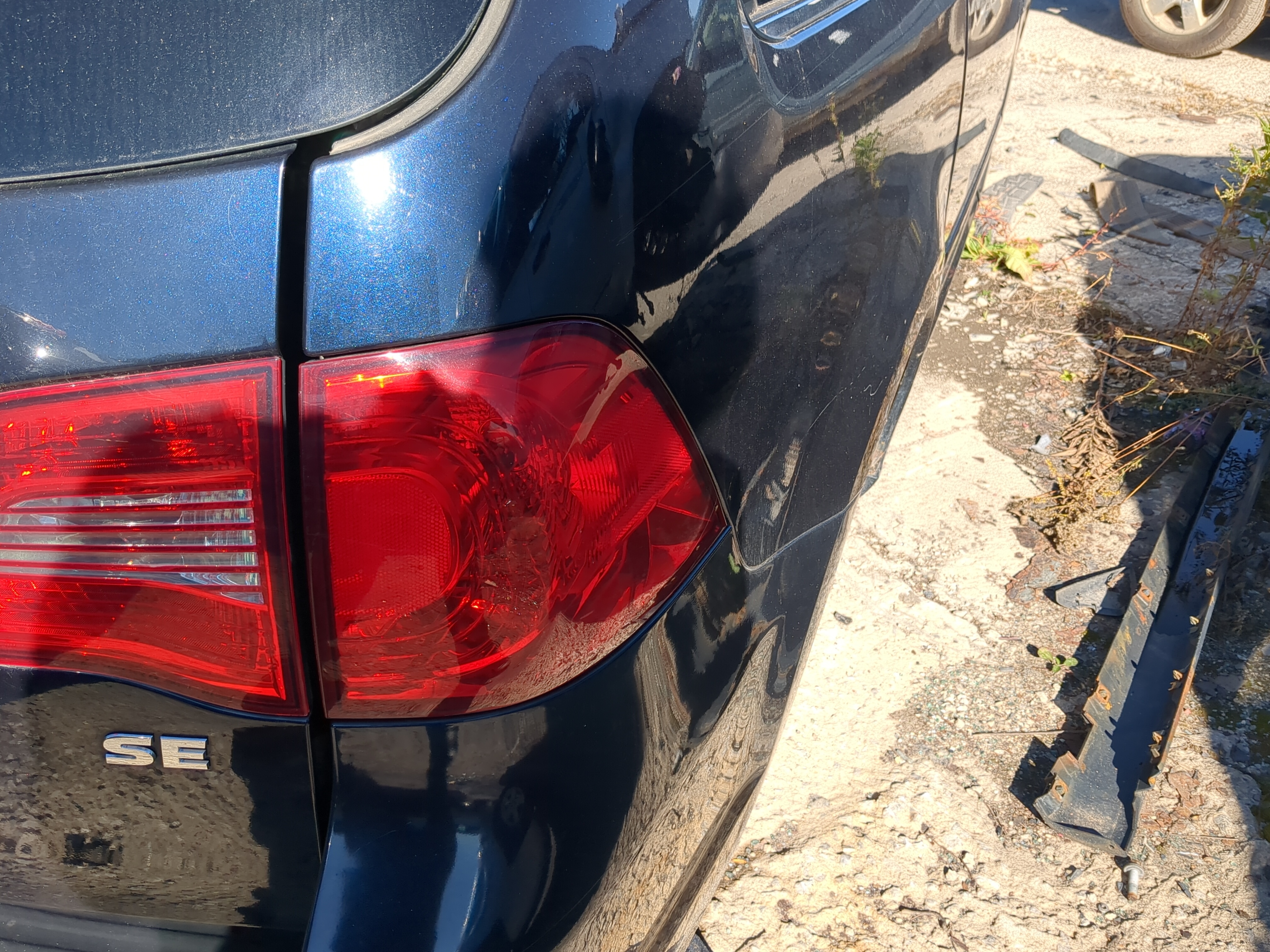 2009 Volkswagen Routan Passenger Right Side Tail Light Taillight Oem 1158752 - Oemusedautoparts1.com